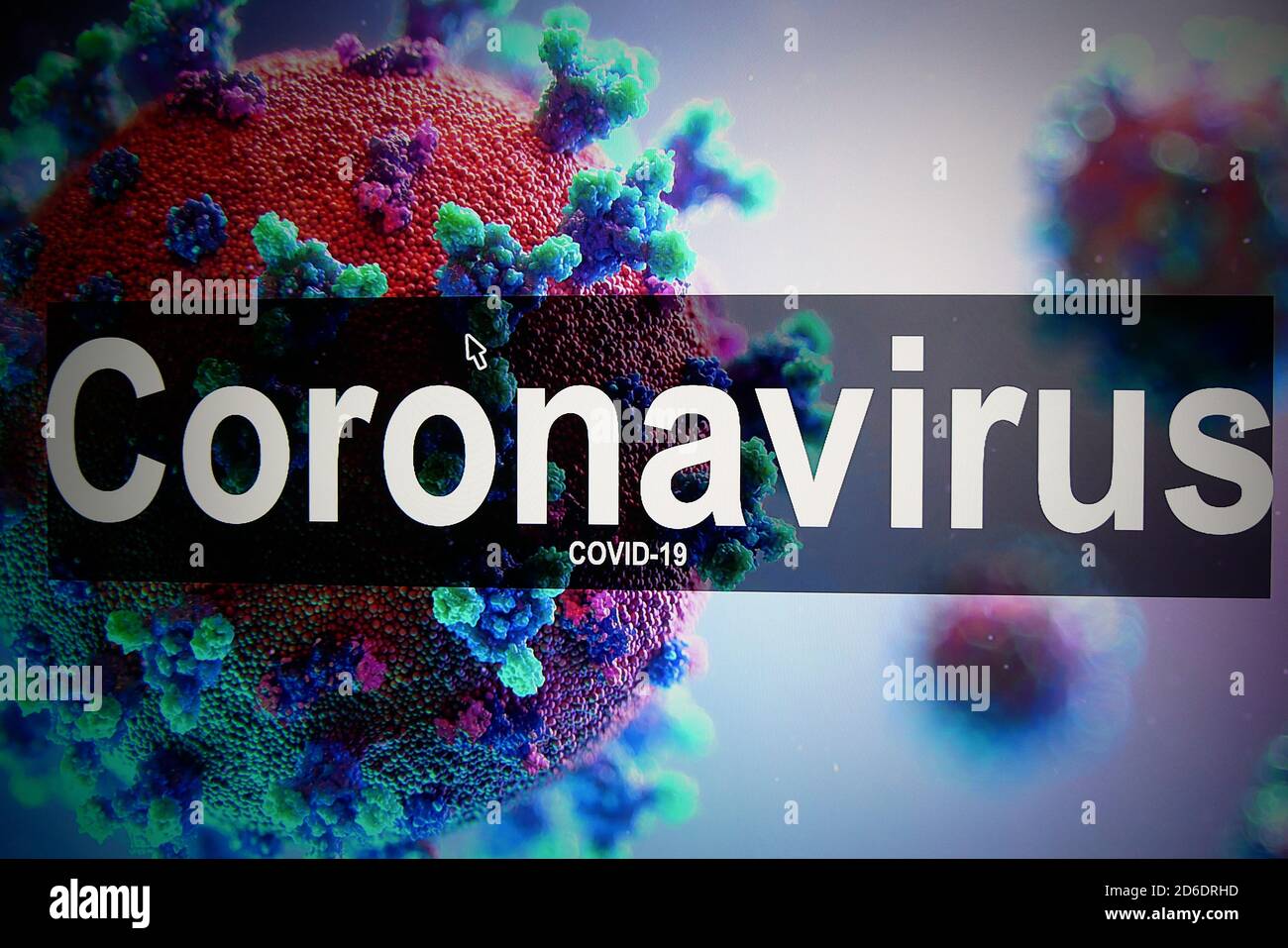 Modèle illustré du coronavirus affiché sur un moniteur. Banque D'Images