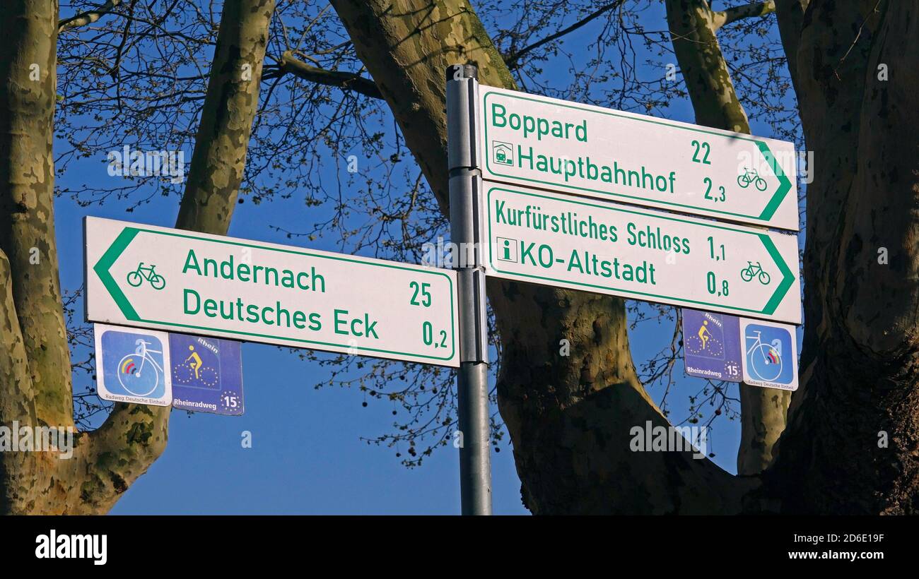 Panneau sur Konrad-Adenauer-Ufer, Koblenz, vallée du Rhin, Rhénanie-Palatinat, Allemagne Banque D'Images