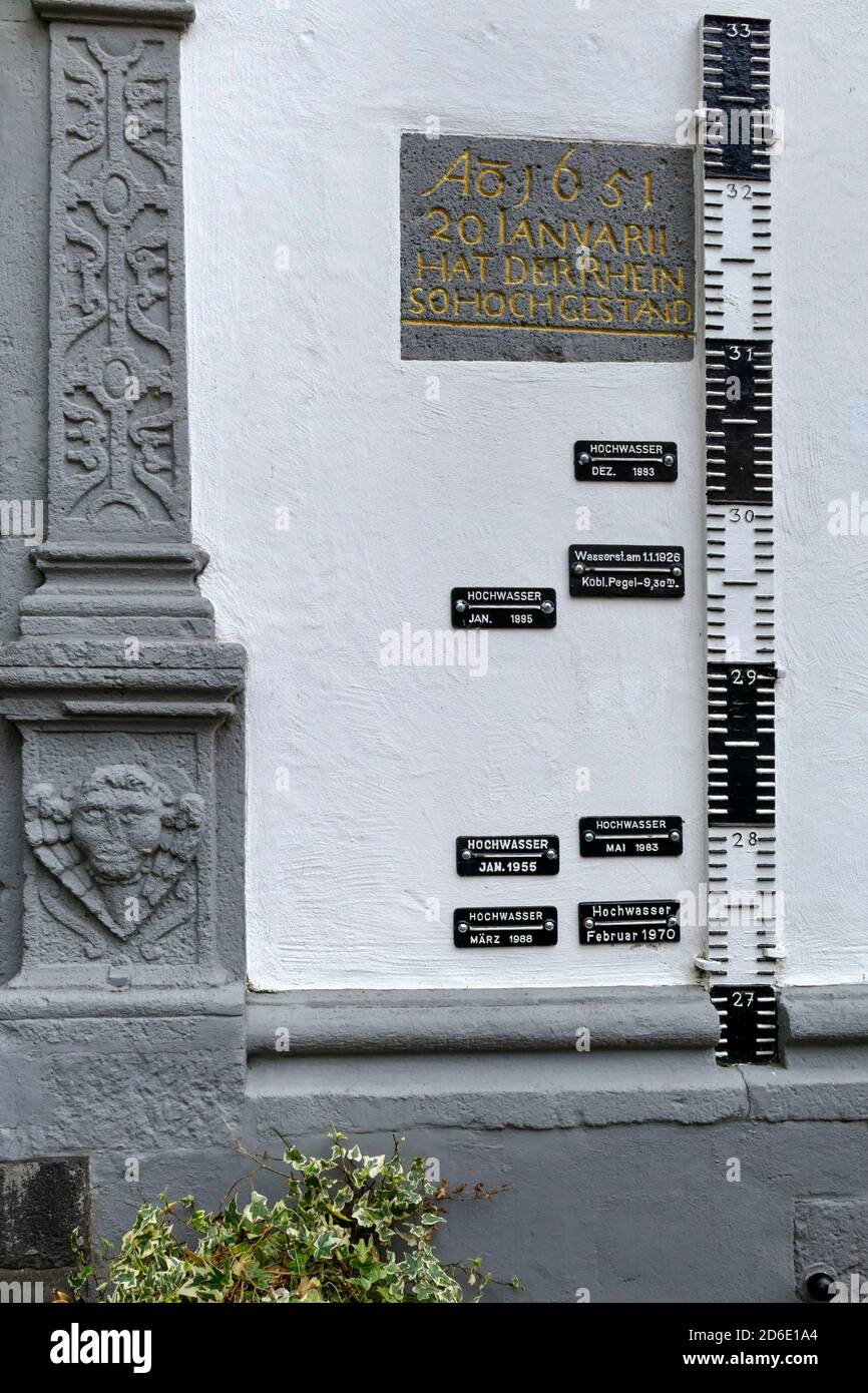 Maison de jauge sur Konrad-Adenauer-Ufer, Koblenz, vallée du Rhin, Rhénanie-Palatinat, Allemagne Banque D'Images