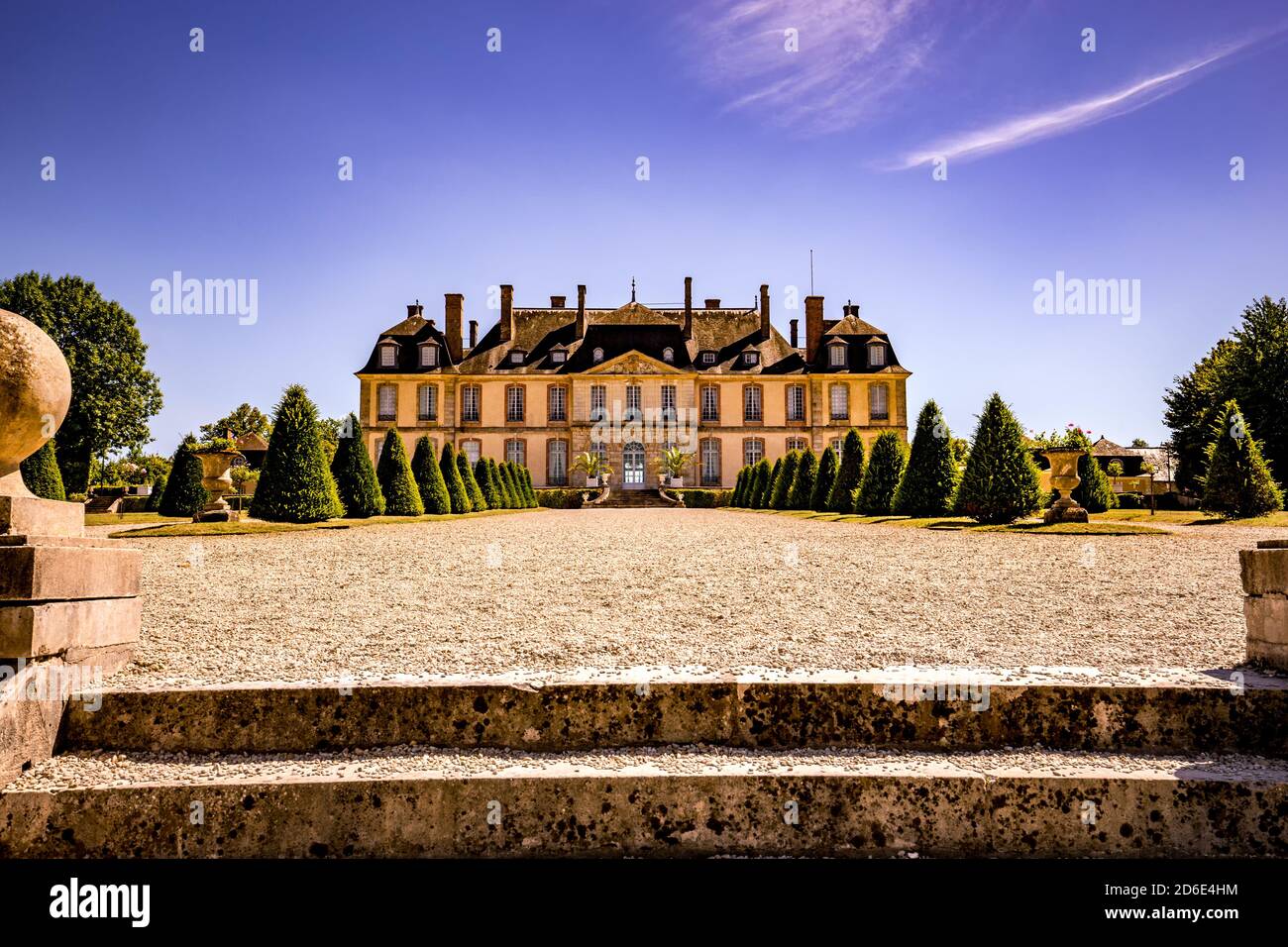 LA MOTTE TILLY, FRANCE, Août 07, 2016 : façades et jardins de la Motte Tilly château, 07 août 2016 à La Motte Tilly, Aube, France Banque D'Images