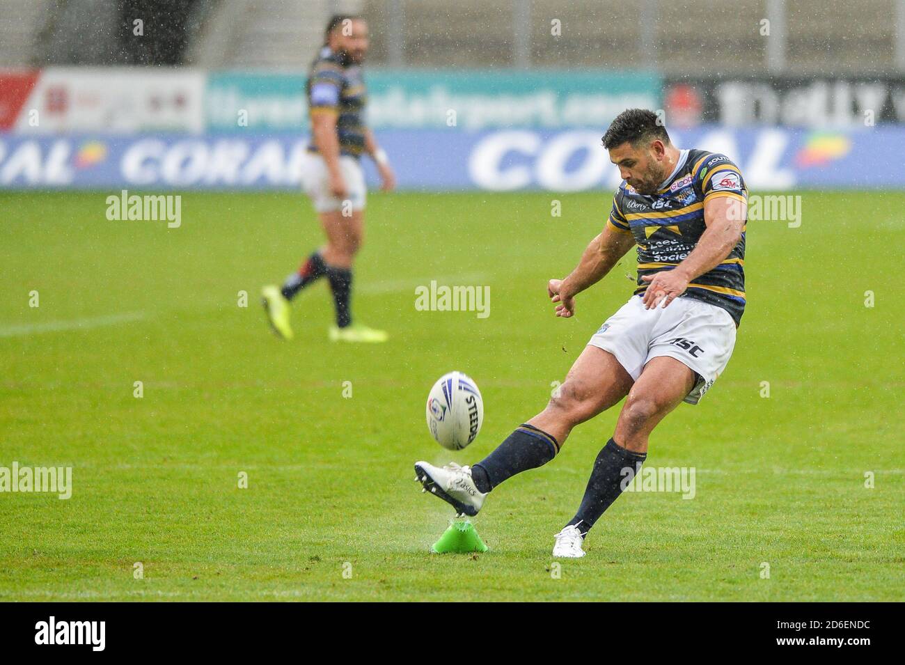 Rhyse Martin de Leeds Rhinos prend son but Banque D'Images