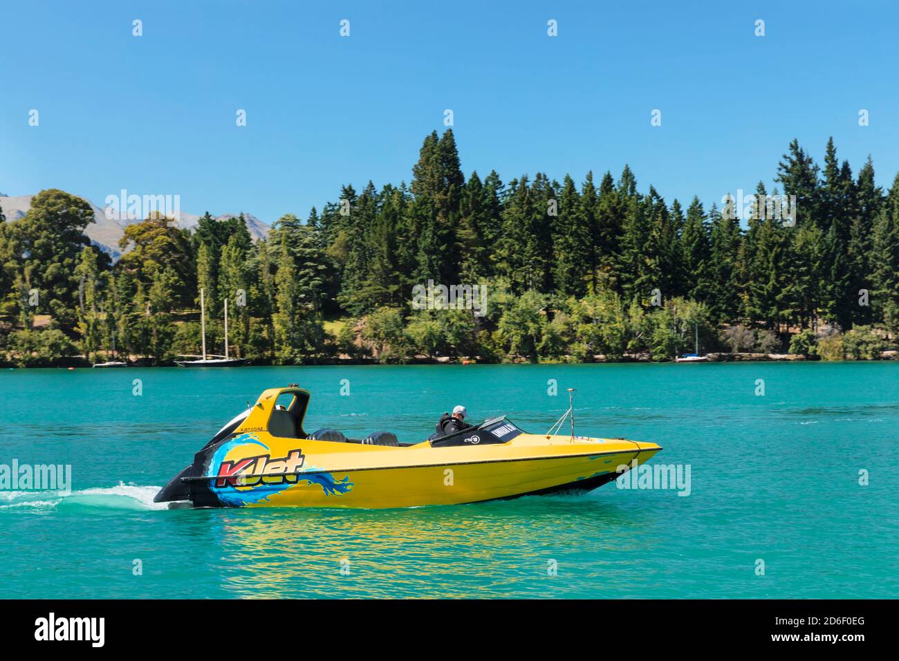 Hors-bord sur le lac Wakatipu, Queenstown, Otago, Île du Sud, Nouvelle-Zélande, Océanie Banque D'Images