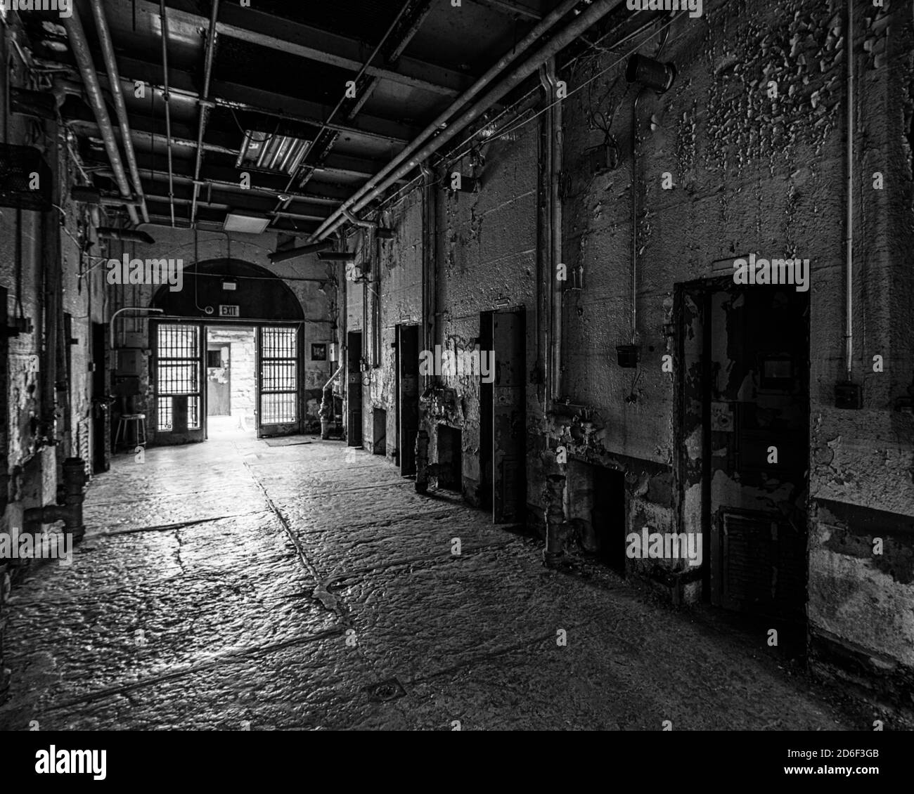 Cellules de la prison du couloir de la mort à l'intérieur de la prison d'État abandonnée de Joliet, au 1125, rue Collins, à Joliet, Illinois Banque D'Images