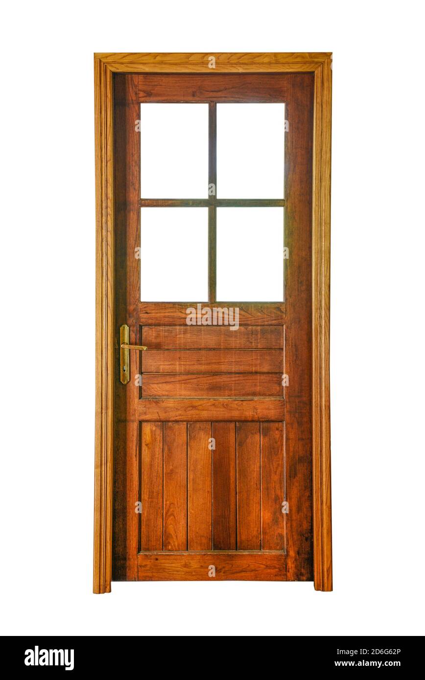 Une porte en bois avec des ouvertures en verre isolées sur fond blanc Banque D'Images