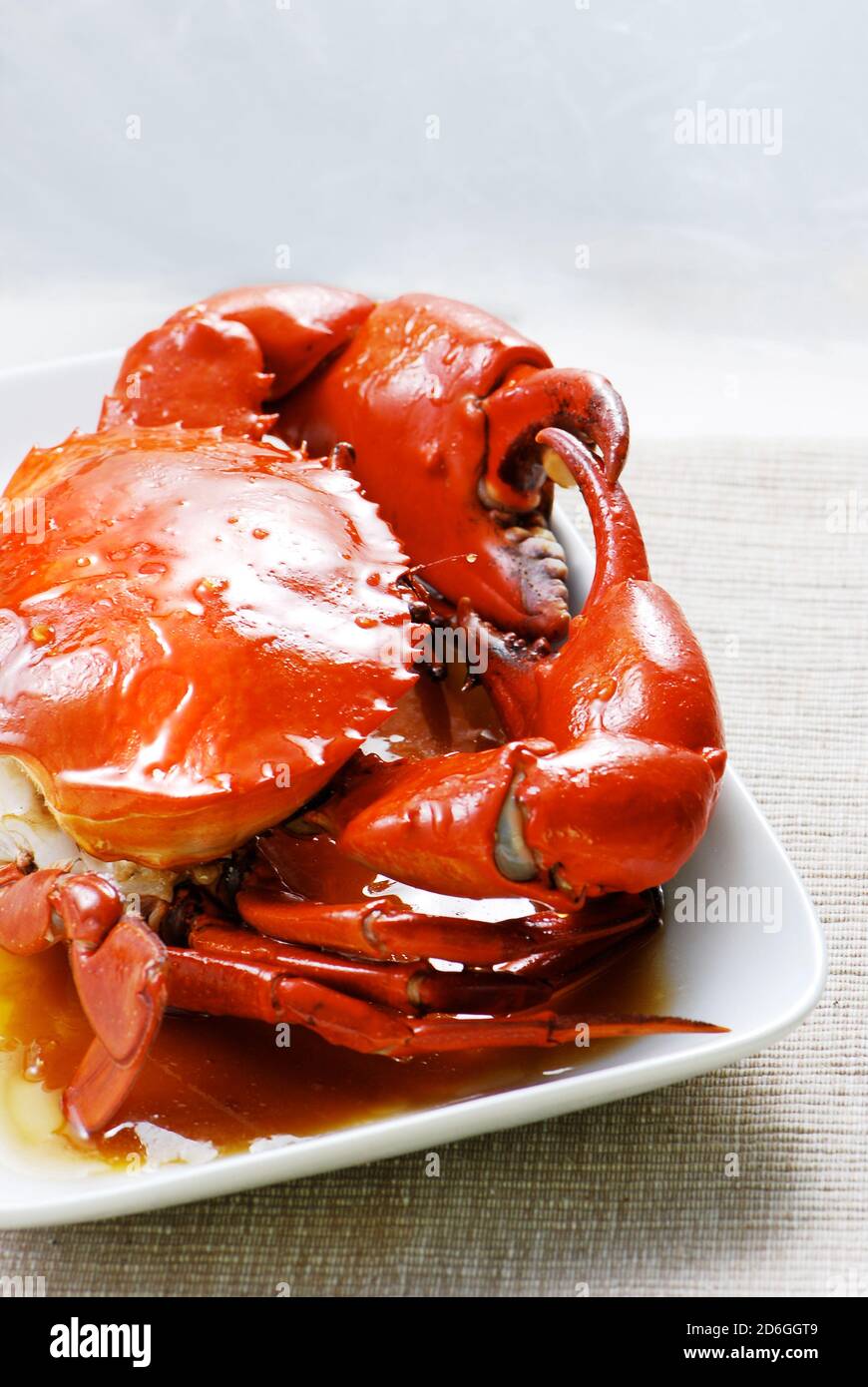 Remuer le crabe frit avec de la sauce aux huîtres Banque D'Images