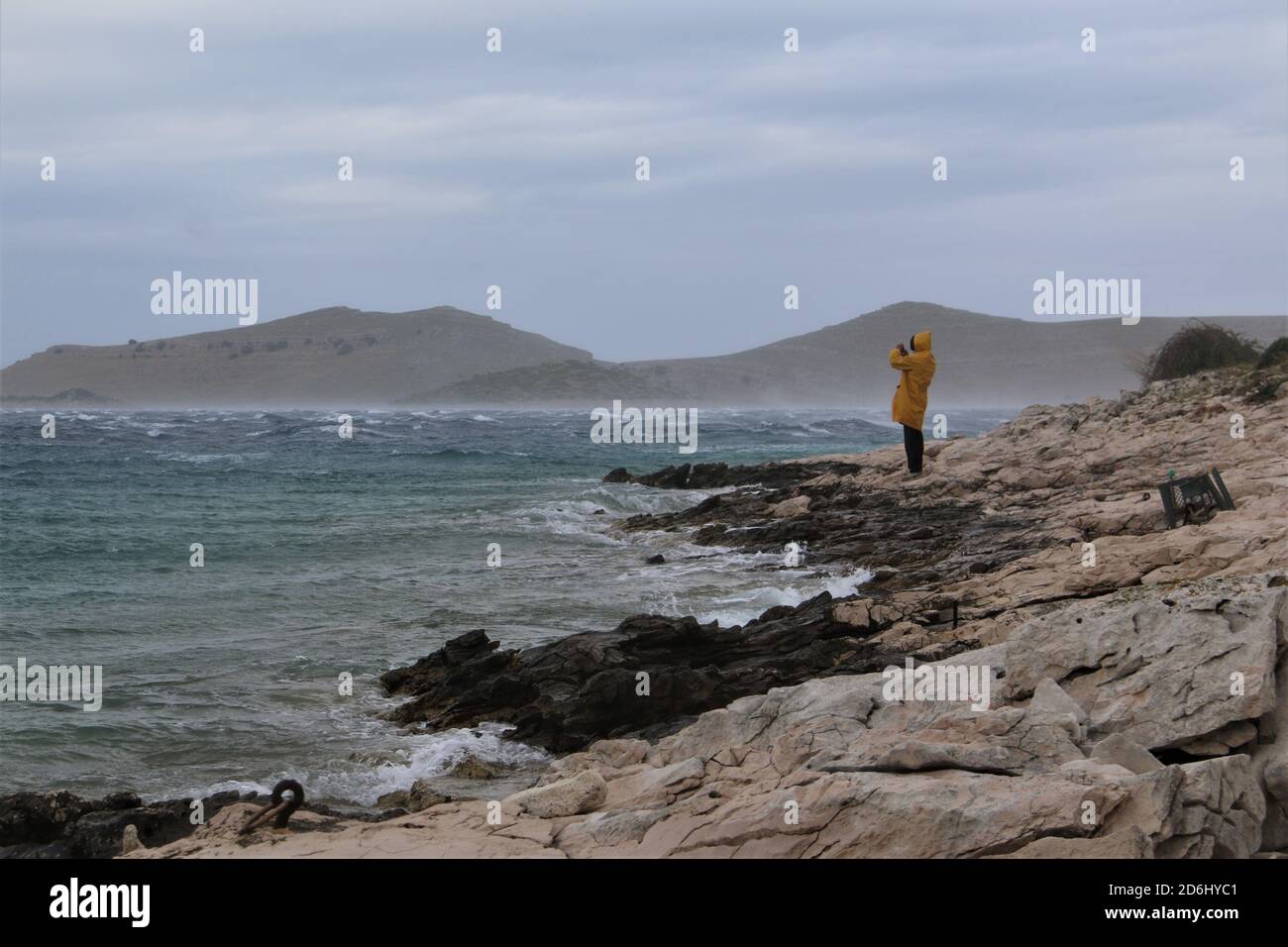 Un jour pluvieux et venteux sur l'île. Banque D'Images
