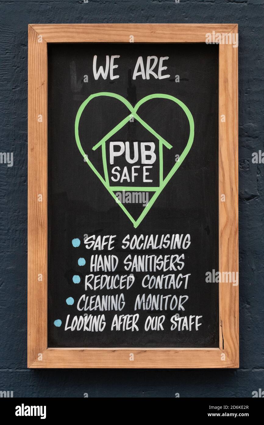 Pub Safe signe pendant la pandémie du coronavirus, Édimbourg, Écosse, Royaume-Uni Banque D'Images