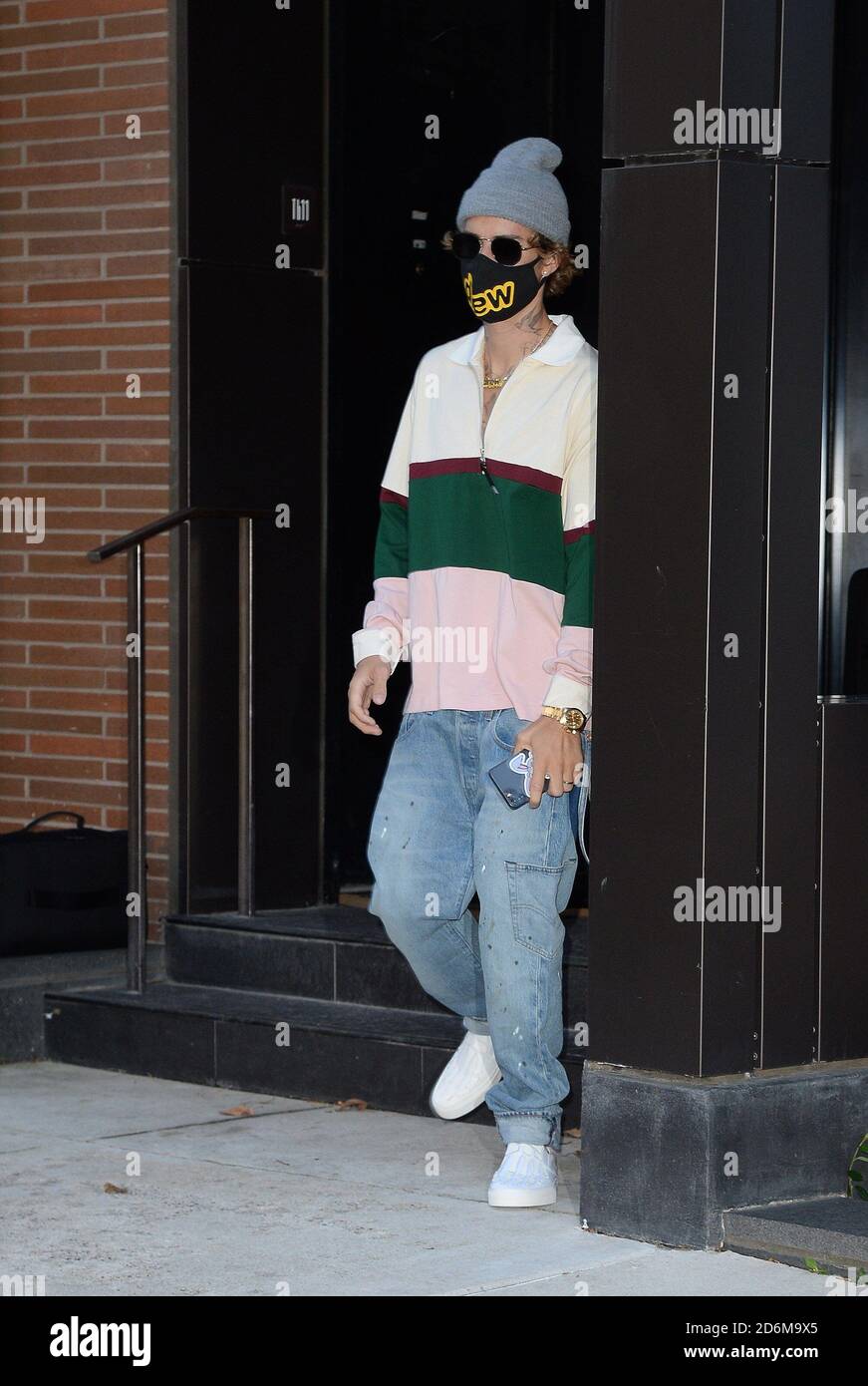 New York, NY, États-Unis. 17 octobre 2020. Justin Bieber sort and about for Celebrity candids - SAT, New York, NY 17 octobre 2020. Crédit : Kristin Callahan/Everett Collection/Alay Live News Banque D'Images