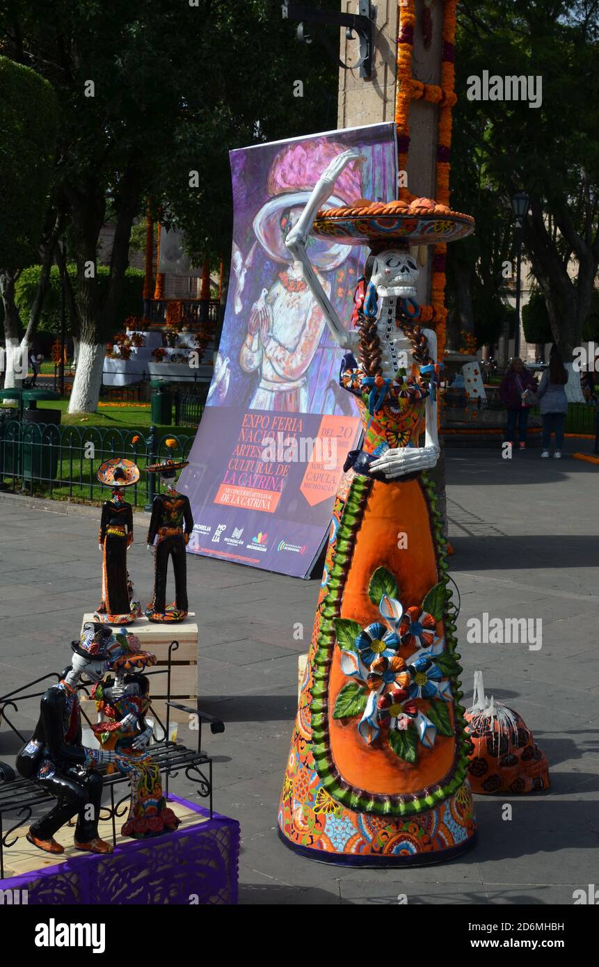 À Morelia, au Mexique, le jour des morts est célébré avec des marigolds, des marchés et des œuvres d'art dans toute la ville. Banque D'Images