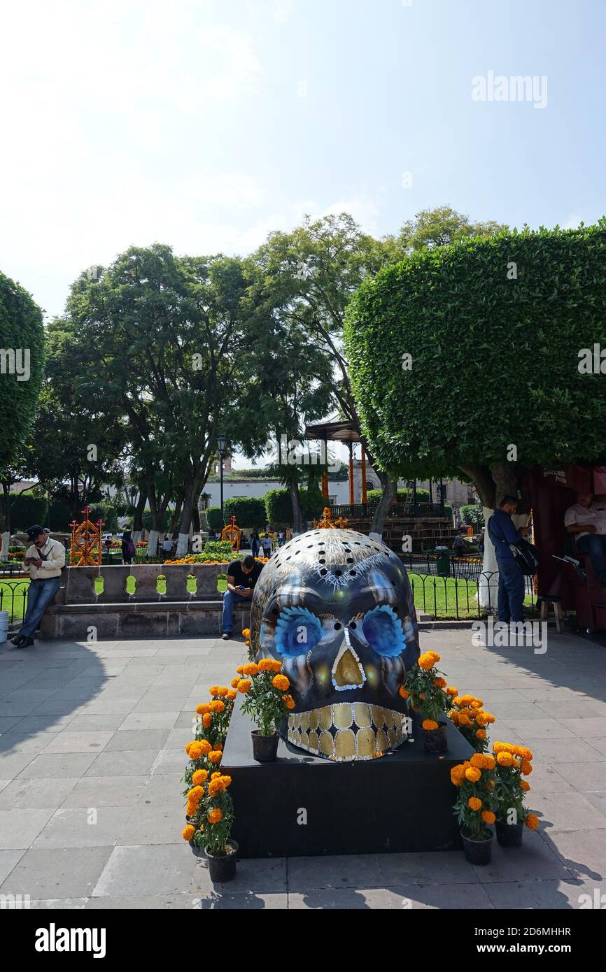 À Morelia, au Mexique, le jour des morts est célébré avec des marigolds, des marchés et des œuvres d'art dans toute la ville. Banque D'Images