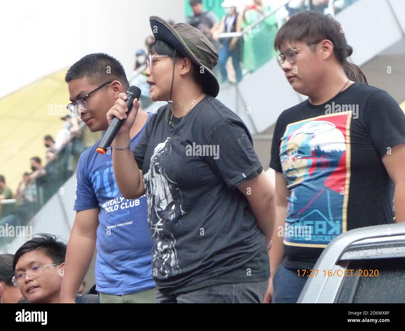 Le chef de la manifestation s'est exprimé lors d'une manifestation anti-gouvernementale par des jeunes à l'intersection de Pathumwan, Bangkok, Thaïlande, le 16 octobre 2202 Banque D'Images
