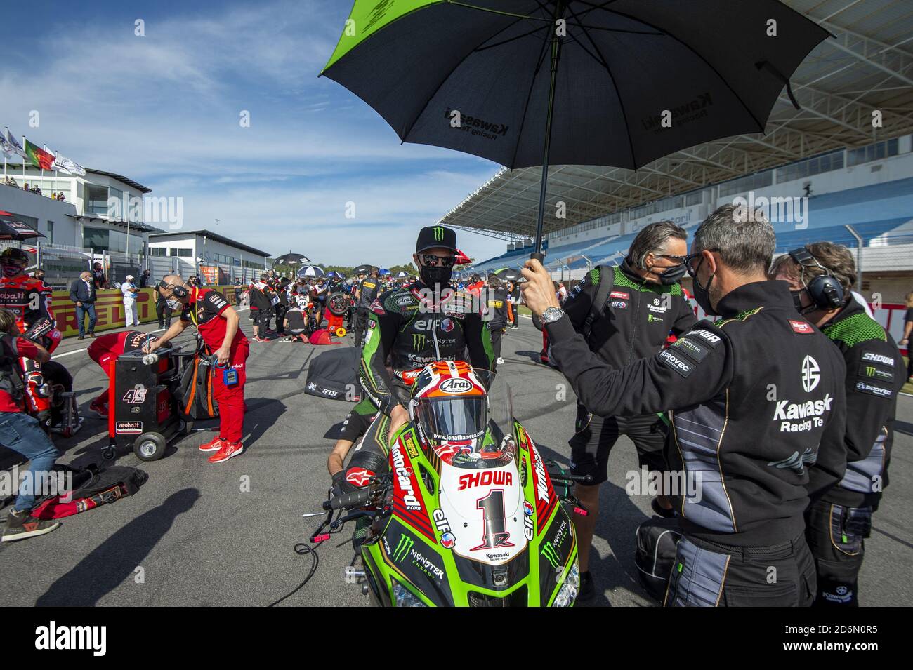 Estoril, Portugal., 18 Oct 2020, N° 1 Jonathan Rea GBR Kawasaki ZX-10RR Kawasaki Racing Team WorldSBK au cours de la ronde 8 Pirelli Estoril Round Race2, World Superbike - SBK - Credit: LM/Otto Moretti/Alay Live News Banque D'Images