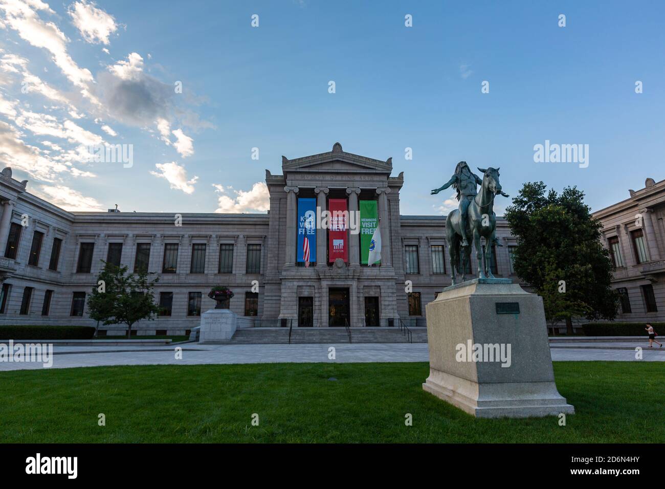 L'appel de Cyrus Dallin au Grand Esprit se tient à l'extérieur du Musée des Beaux-Arts, Boston, Massachusetts, États-Unis Banque D'Images
