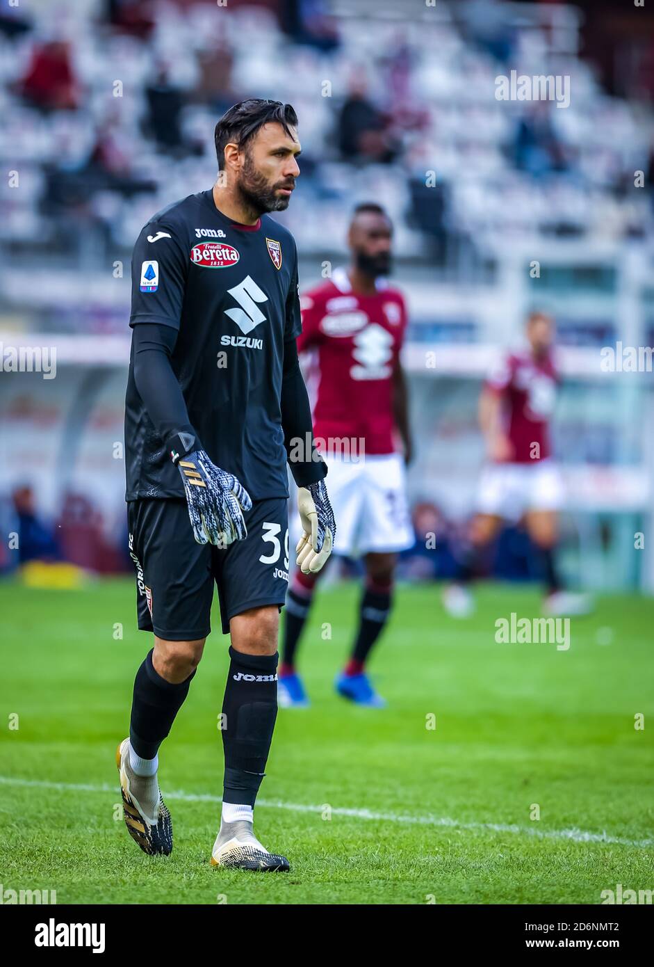 Salvatore Sirigu de Torino FC pendant la série UN match de 2020/21 entre Torino FC contre Cagliari Calcio au Stadio Olimpico Grande Torino, Turin, Italie le 18 octobre 2020 - photo Fabrizio Carabelli crédit: LM/Fabrizio Carabelli/Alay Live News Banque D'Images