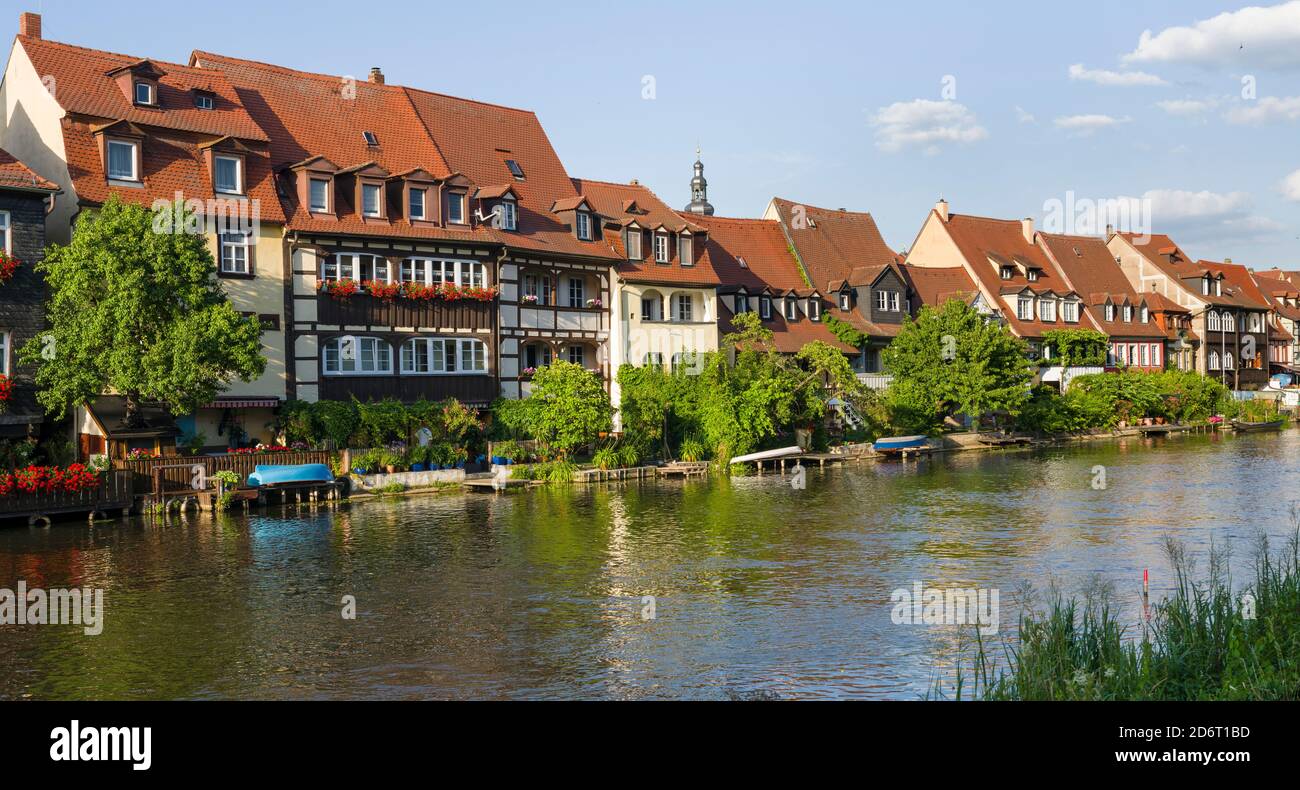 Vieux maisons de pêcheurs sur la rivière Regnitz, un quartier appelé la petite Venise (Klein Veneig). Bamberg en Franconie, une partie de la Bavière. La vieille ville est Banque D'Images