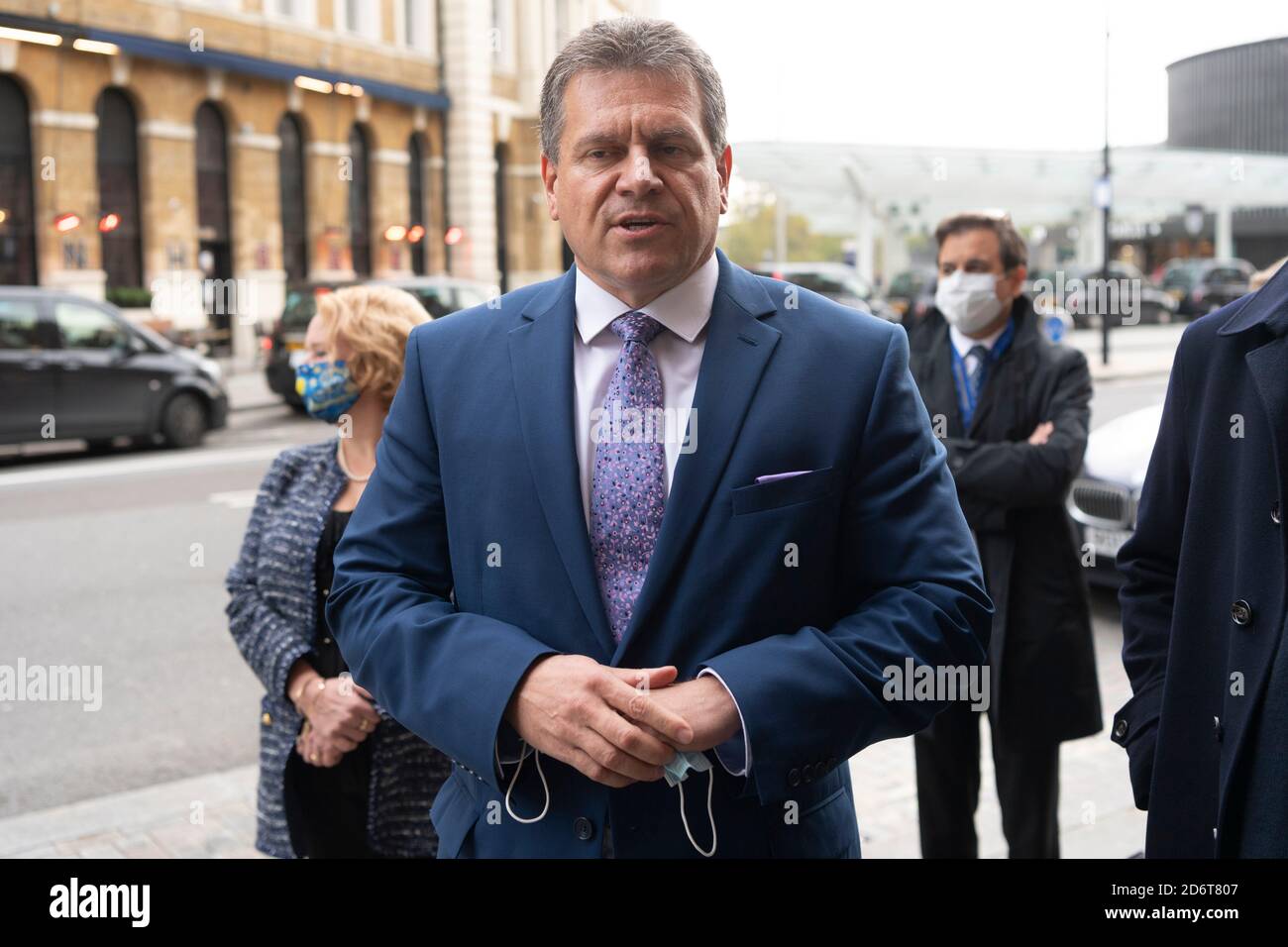 19 octobre 2020. Londres, Royaume-Uni le vice-président de la Commission européenne, Maros Sefcovic, quitte Londres après avoir eu des entretiens avec le vice-président de la Commission européenne. Le gouvernement du Royaume-Uni a exprimé le point mort des discussions sur les accords post-Brexit. Photo de Ray Tang. Banque D'Images