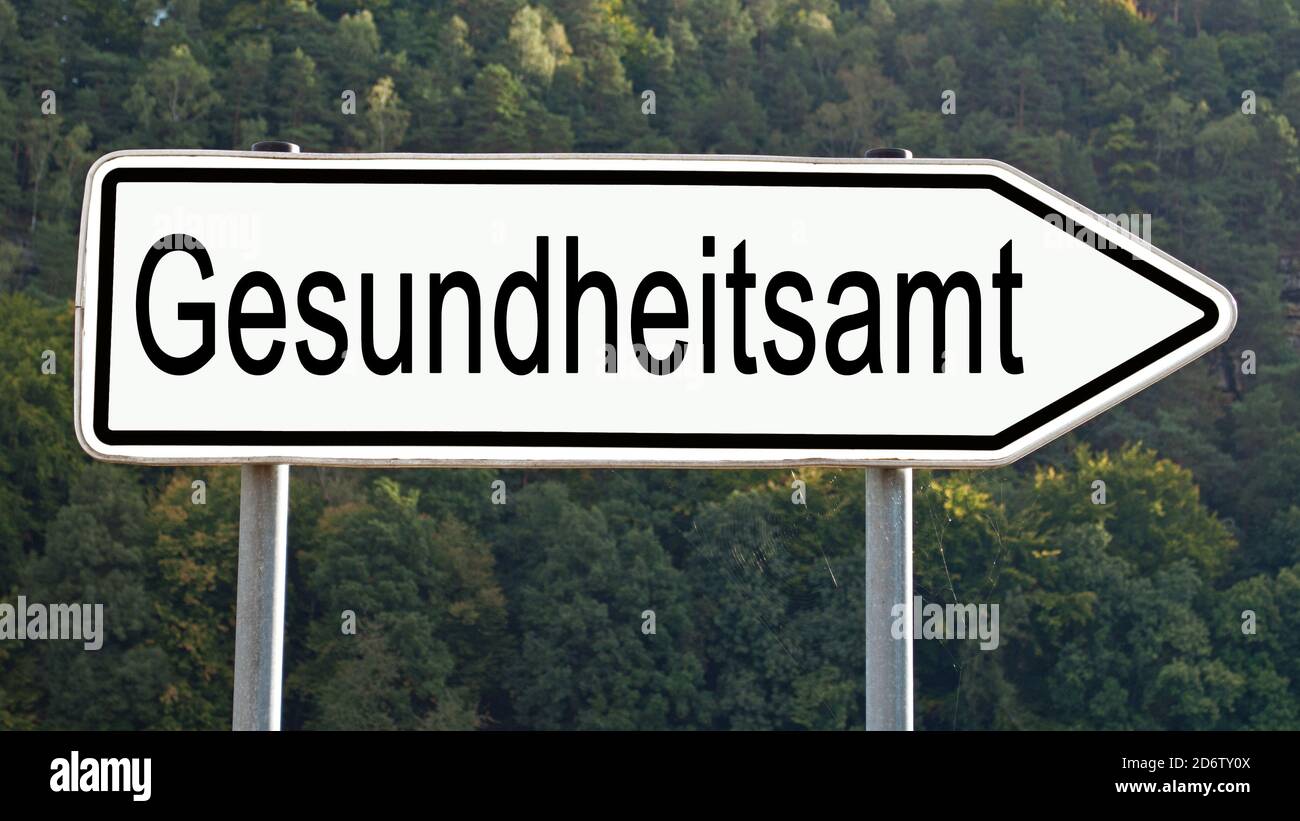 Signalisation routière avec l'inscription 'Gesundheitsamt', traduction 'Health Department' Banque D'Images