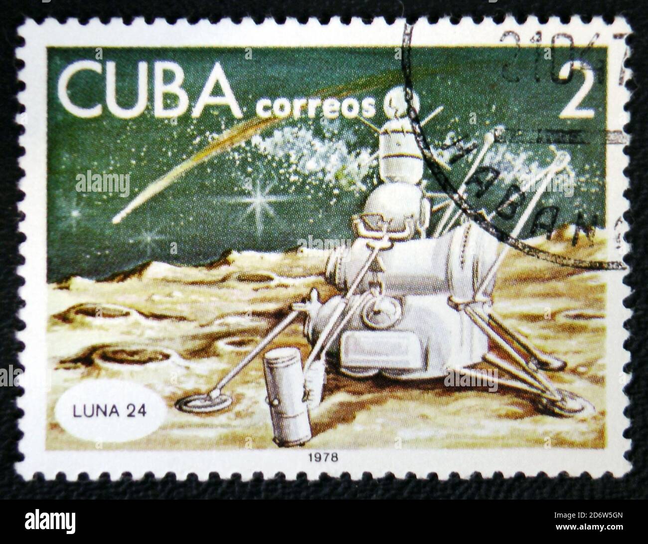 MOSCOU, RUSSIE - 7 JANVIER 2017 : un timbre imprimé à Cuba montre le vaisseau spatial Lune 24, vers 1978 Banque D'Images