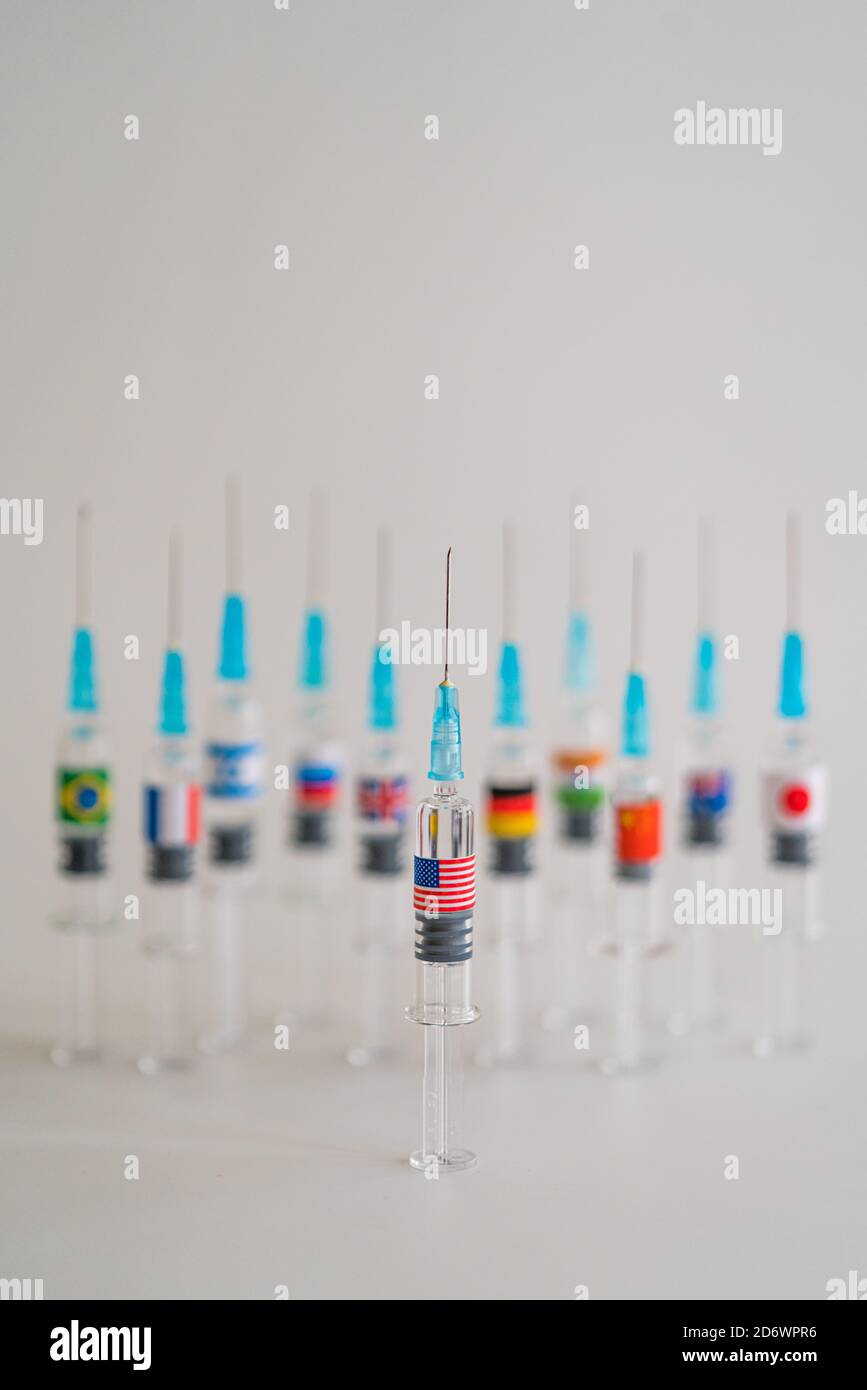 Image conceptuelle de la concurrence entre pays sur la production et la distribution d'un vaccin contre Covid 19. Banque D'Images