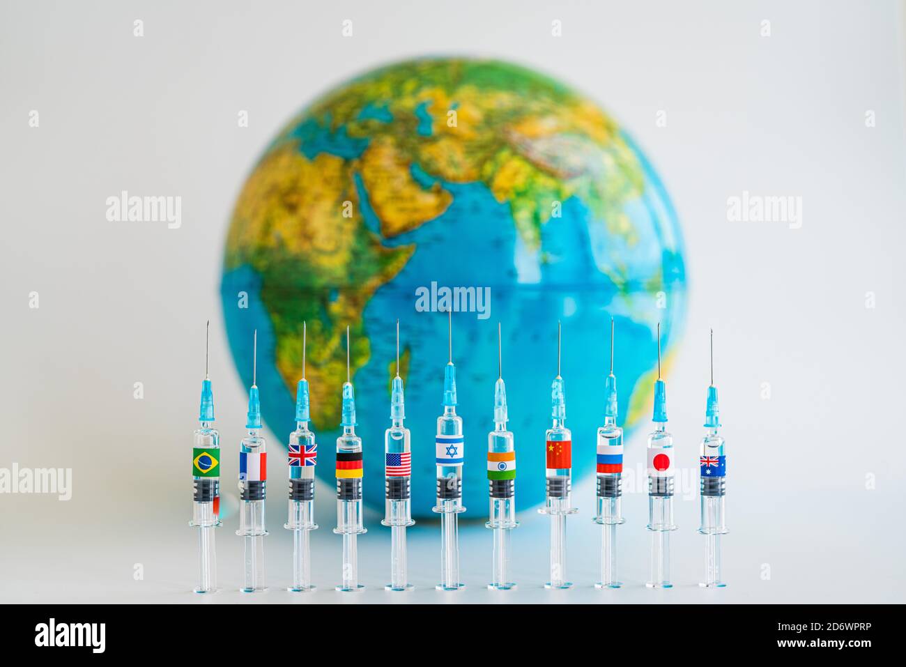 Image conceptuelle de la concurrence entre pays sur la production et la distribution d'un vaccin contre Covid 19. Banque D'Images