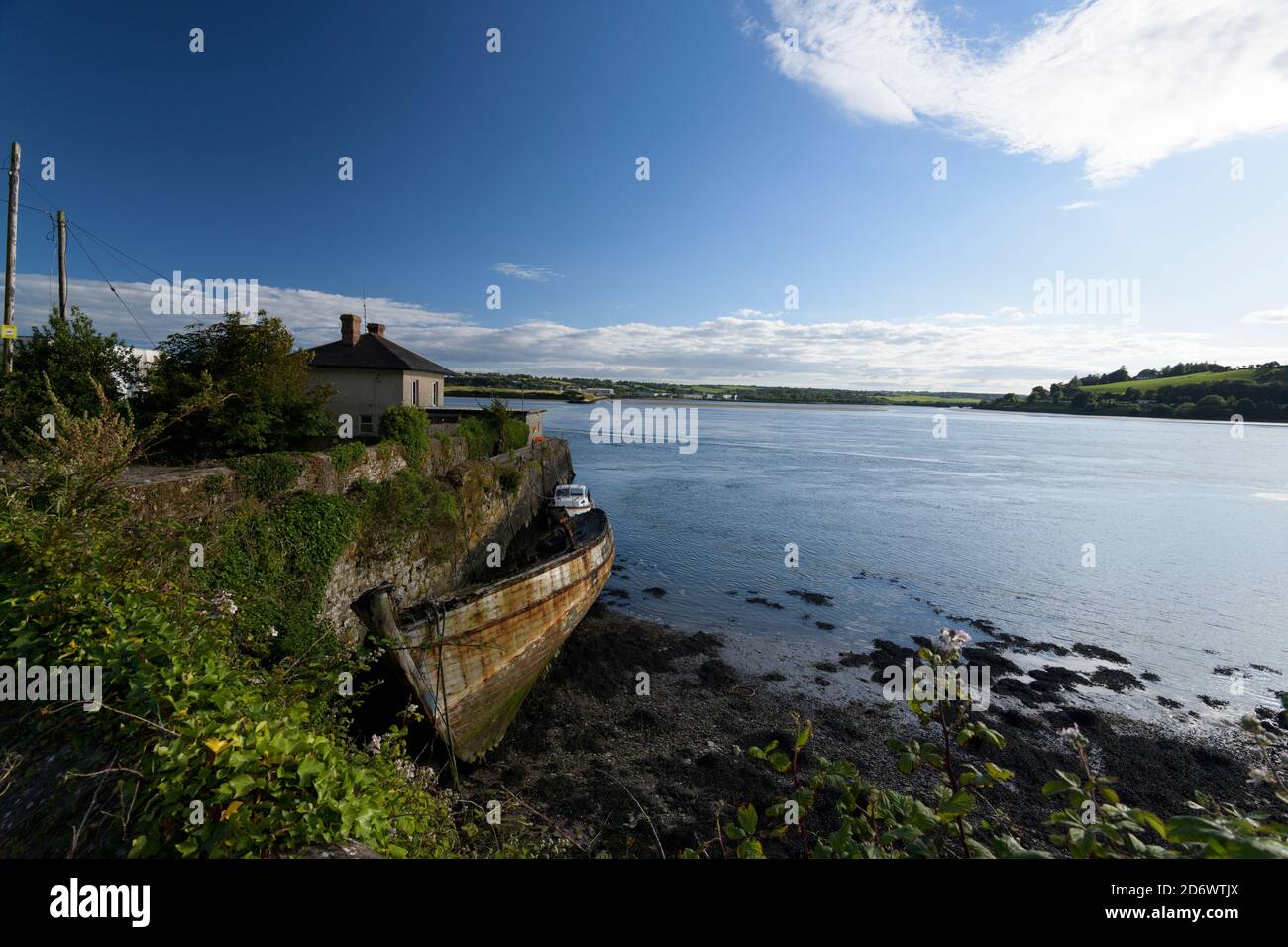 Un vieux bateau dans l'estuaire de la rivière Blackwater Banque D'Images