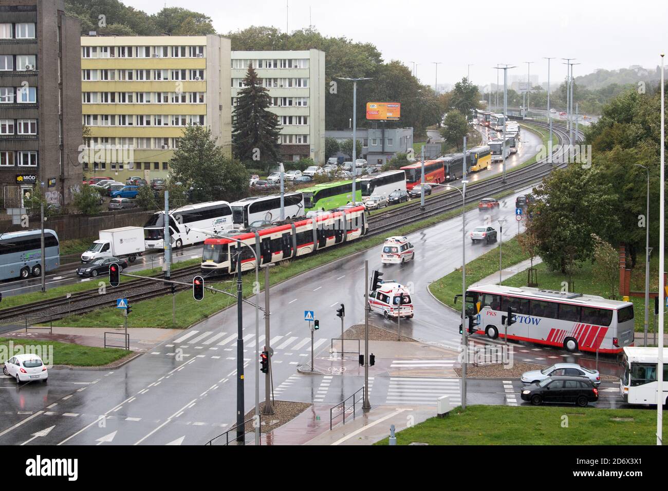 Les opérateurs de bus charter protestent à Gdansk, en Pologne. 14 octobre 2020 © Wojciech Strozyk / Alamy stock photo Banque D'Images