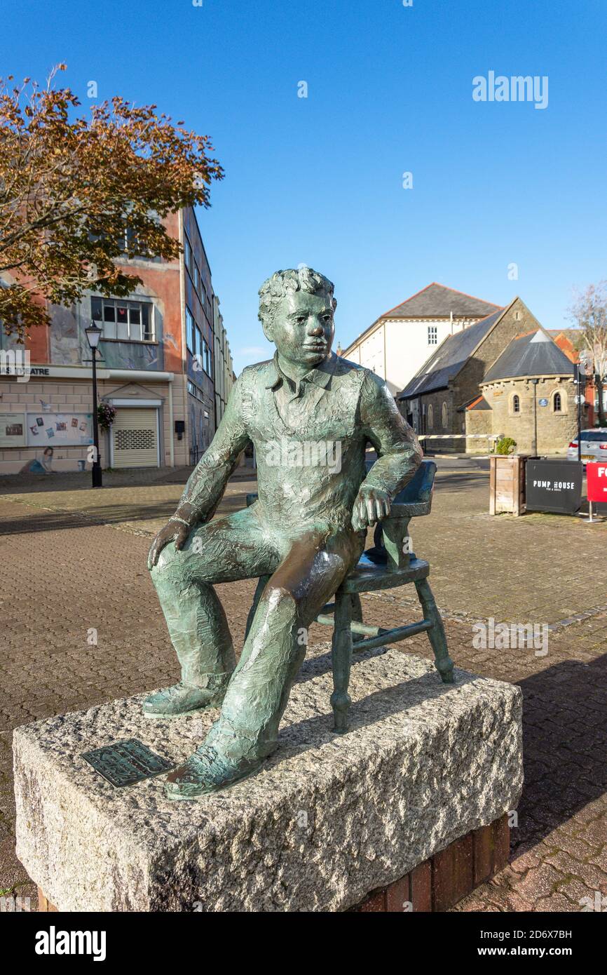 Dylan Thomas Statue, Gloucester place, quartier maritime, Swansea (Abertawe), ville et comté de Swansea, pays de Galles, Royaume-Uni Banque D'Images