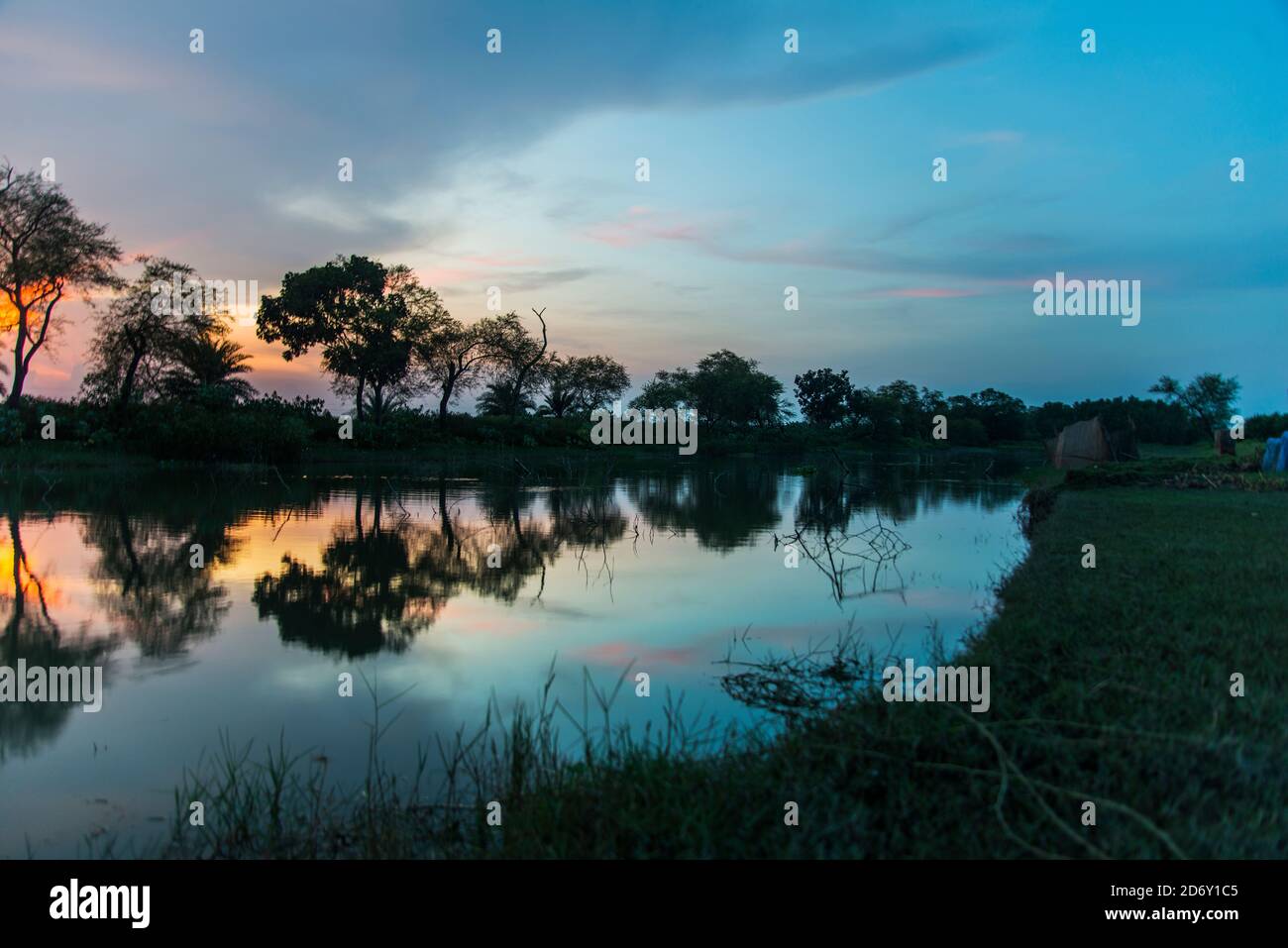 Vue sur le coucher du soleil du Khulna, Bangladesh. Banque D'Images