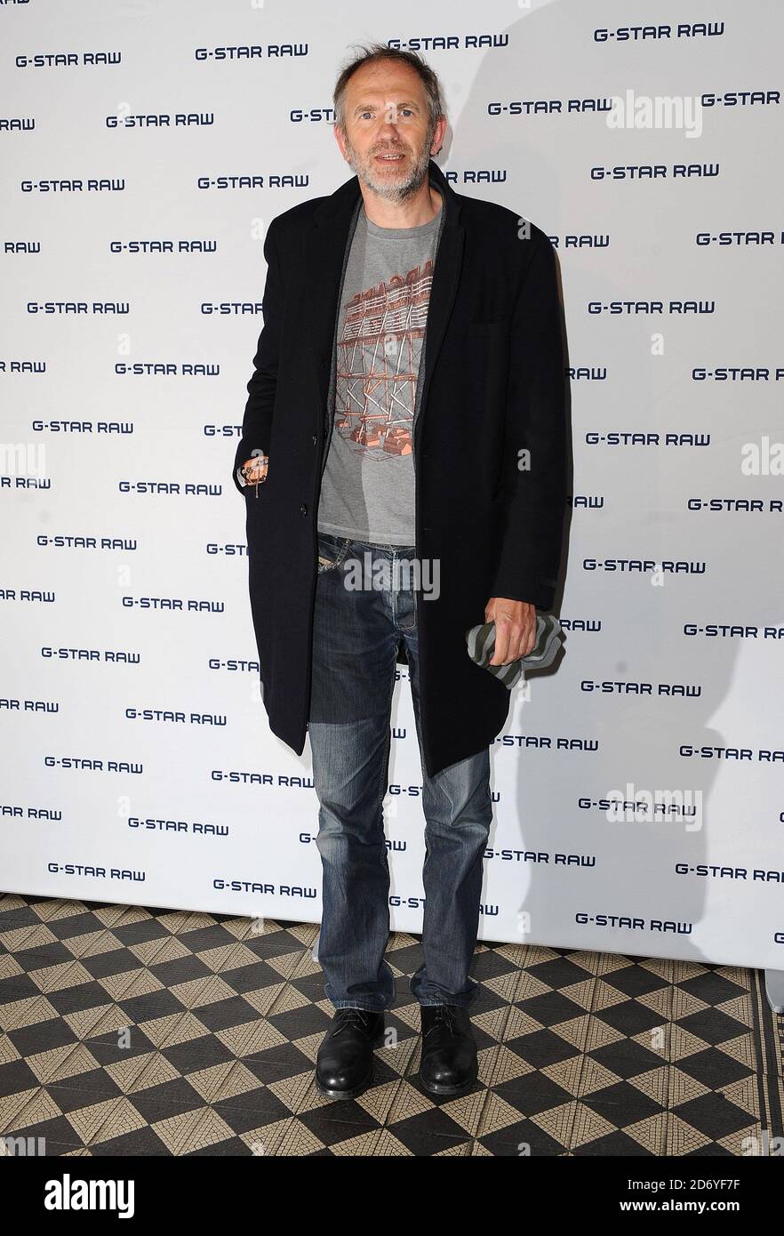 Anton Corbijn arrive à la fête G Star Raw London Raw Night, à One Mayfair  dans le centre de Londres Photo Stock - Alamy