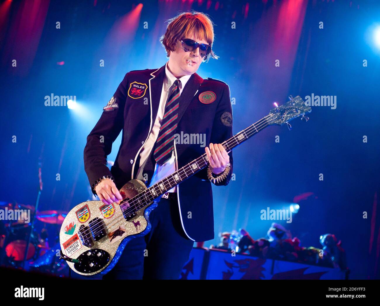 Nicky Wire de la rue Manic Preachers se produit en direct La Brixton Academy dans le sud de Londres Banque D'Images