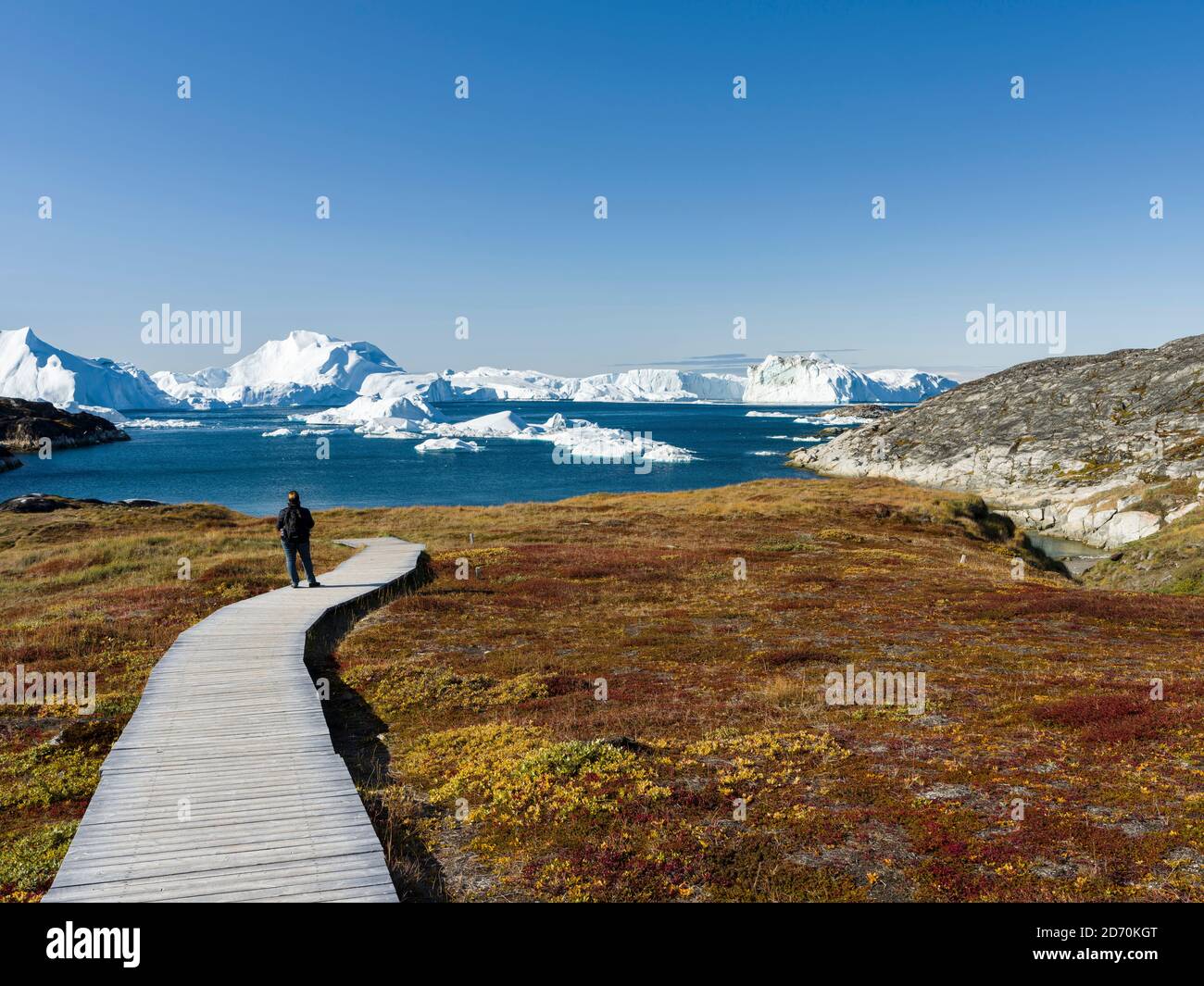 Touristes admirant le fjord. Ilulissat Icefjord aussi appelé kangia ou Ilulissat Kangerlua. L'icefjord est classé au patrimoine mondial de l'UNESCO. Amérique, N Banque D'Images