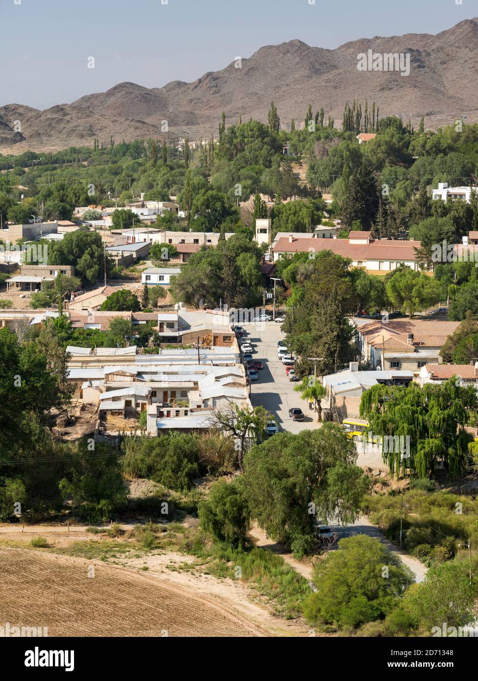 Petite ville de Cachi dans la région de Valles Calchaquies, province de Salta. Amérique du Sud, Argentine, novembre Banque D'Images