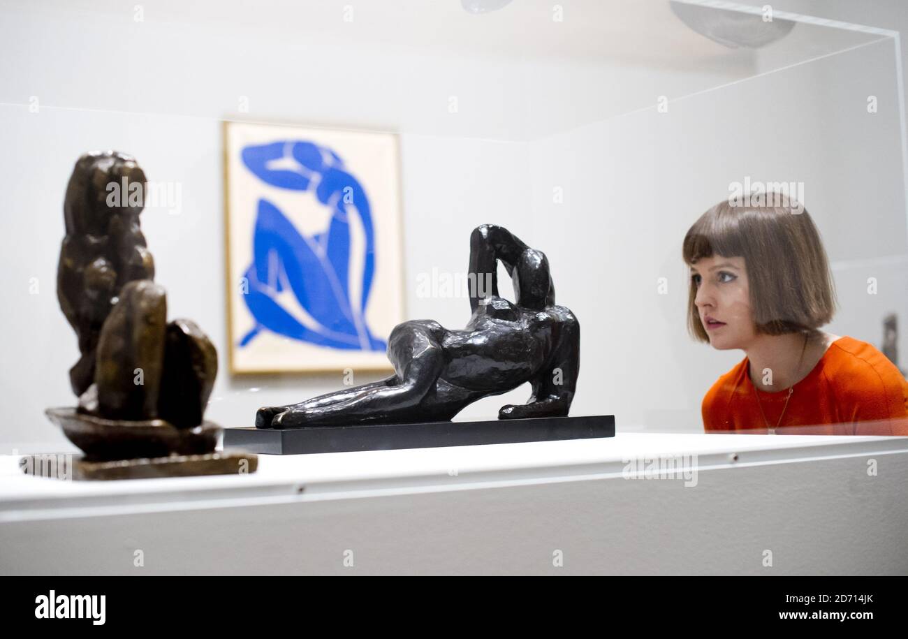 Les visiteurs assistent à l'avant-première d'Henri Matisse: The Cut-outs, au Tate Modern de Londres. L'exposition des œuvres tardives de Matisse se déroulera du 14 avril au 7 septembre 2014. Banque D'Images Les visiteurs assistent à l'avant-première d'Henri Matisse: The Cut-outs, au Tate Modern de Londres. L'exposition des œuvres tardives de Matisse se déroulera du 14 avril au 7 septembre 2014. Banque D'Images