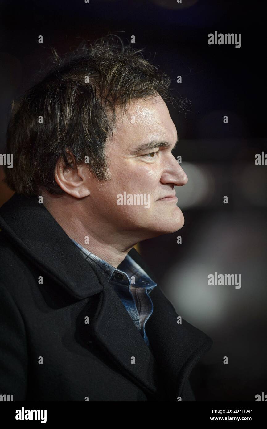 Quentin Tarantino arrive à la première des huit, au cinéma Odeon, Leicester Square, Londres. Banque D'Images