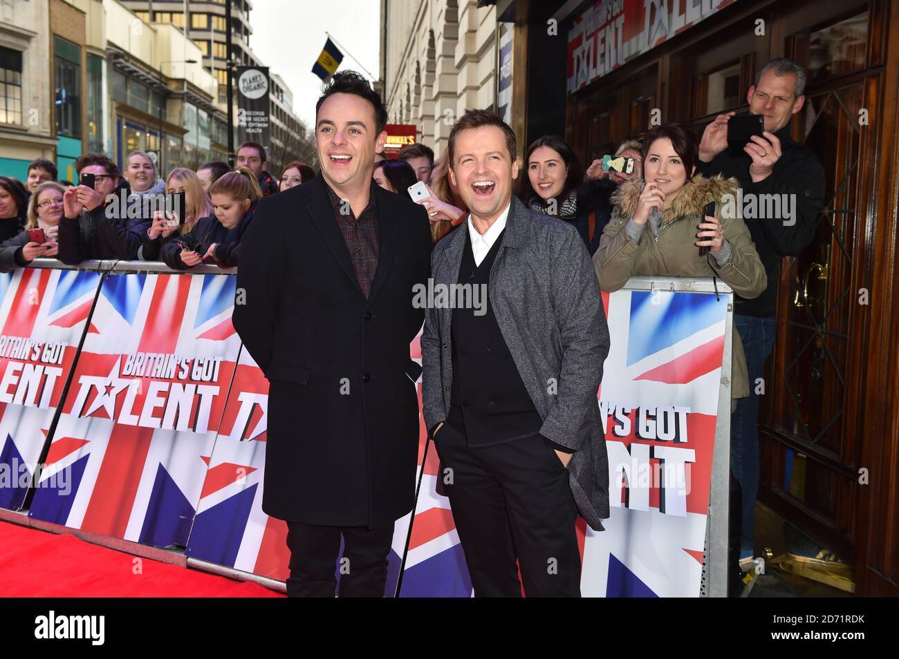 Anthony McPartlin et Declan Donnelly (Ant et Dec) arrivant à The Britain's Got Talent Auditions, Londres photo Credit devrait lire: Matt Crossick/Empics Entertainment Banque D'Images