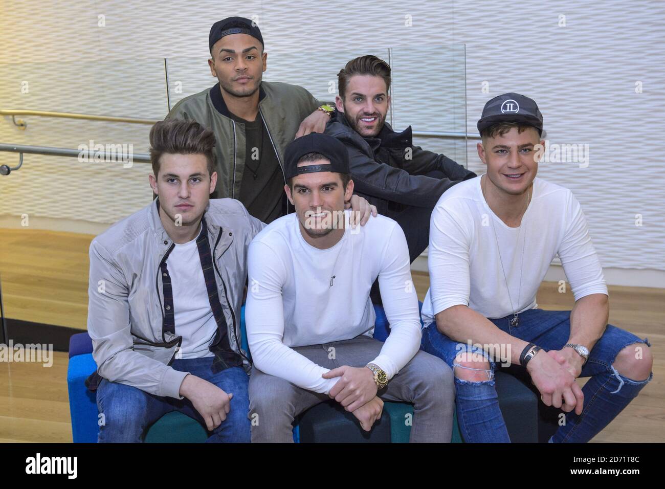 Les acteurs de MTV???s Geordie Shore (Scott Timlin, Nathan Henry, Gary Beadle, Aaron Chalmers et Marty McKenna) assistent à une journée de presse aux bureaux de MTV à Camden, Londres, pour promouvoir la prochaine série qui sera lancée le 15 mars. Banque D'Images