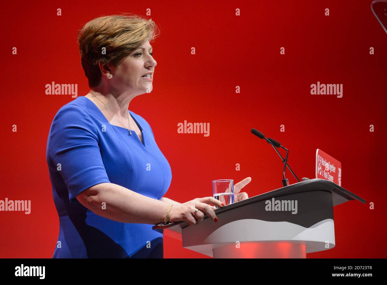 Shadow Foreign Secretary and State Secretary of the European Union Emily Thornberry, députée de l'Union européenne, prend la parole au cours de la deuxième journée de la conférence du Parti travailliste à Liverpool. Date de la photo: Lundi 26 septembre 2016. Le crédit photo devrait se lire: Matt Crossick/ EMPICS Entertainment. Banque D'Images