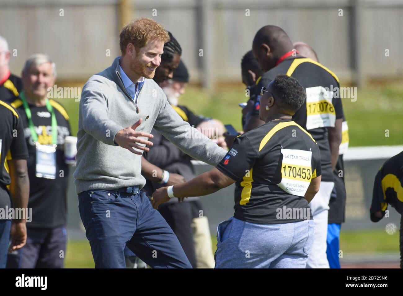 Le Prince Harry visite le village de formation sportive de l'Université de Bath, au nom de la Fondation Invictus Games, à Bath. Dans le cadre de sa visite, il observera les épreuves de l'équipe britannique pour les Invictus Games Toronto 2017. Date de la photo: Vendredi 7 avril 2017. Le crédit photo devrait se lire: Matt Crossick/ EMPICS Entertainment. Banque D'Images