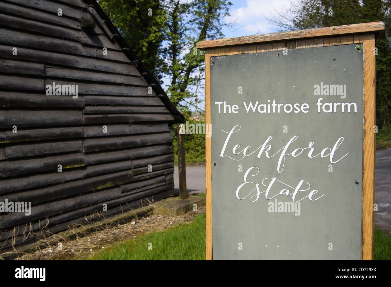 Vue générale sur le domaine de Leckford dans le Hampshire. Le domaine est une ferme de 4000 hectares, détenue et gérée par Waitrose, et produit pour ses magasins au Royaume-Uni et pour l'exportation vers 56 pays. Date de la photo: Jeudi 6 avril 2017. Le crédit photo devrait se lire: Matt Crossick/Empics Entertainment Banque D'Images