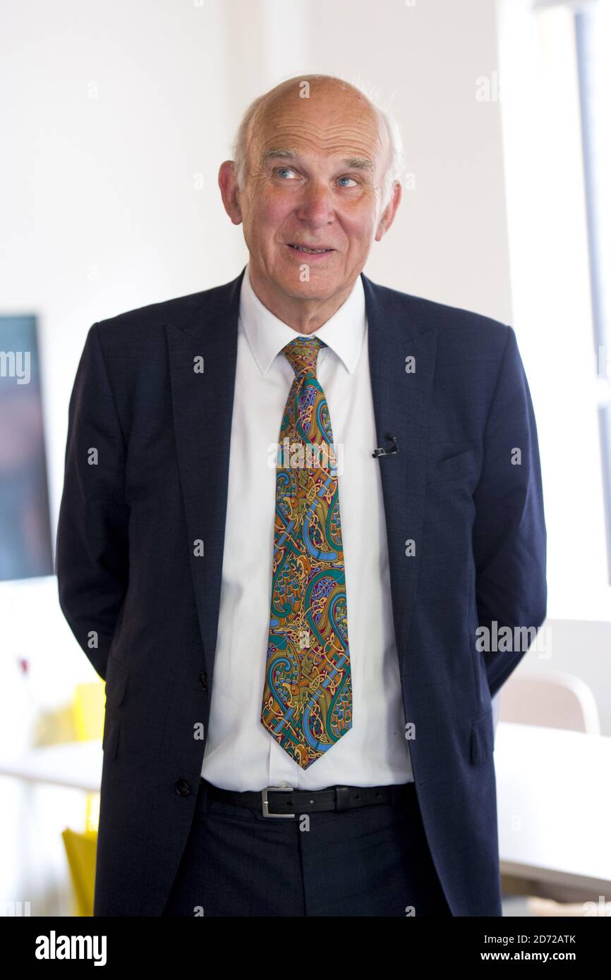 Sir Vince Cable, chancelier de l’ombre libéral-démocrate, prononce un discours sur les conséquences économiques du Brexit tout en visitant un espace de travail commun à Borough, dans le sud de Londres. Date de la photo: Vendredi 2 juin 2017. Le crédit photo devrait se lire: Matt Crossick/ EMPICS Entertainment. Banque D'Images