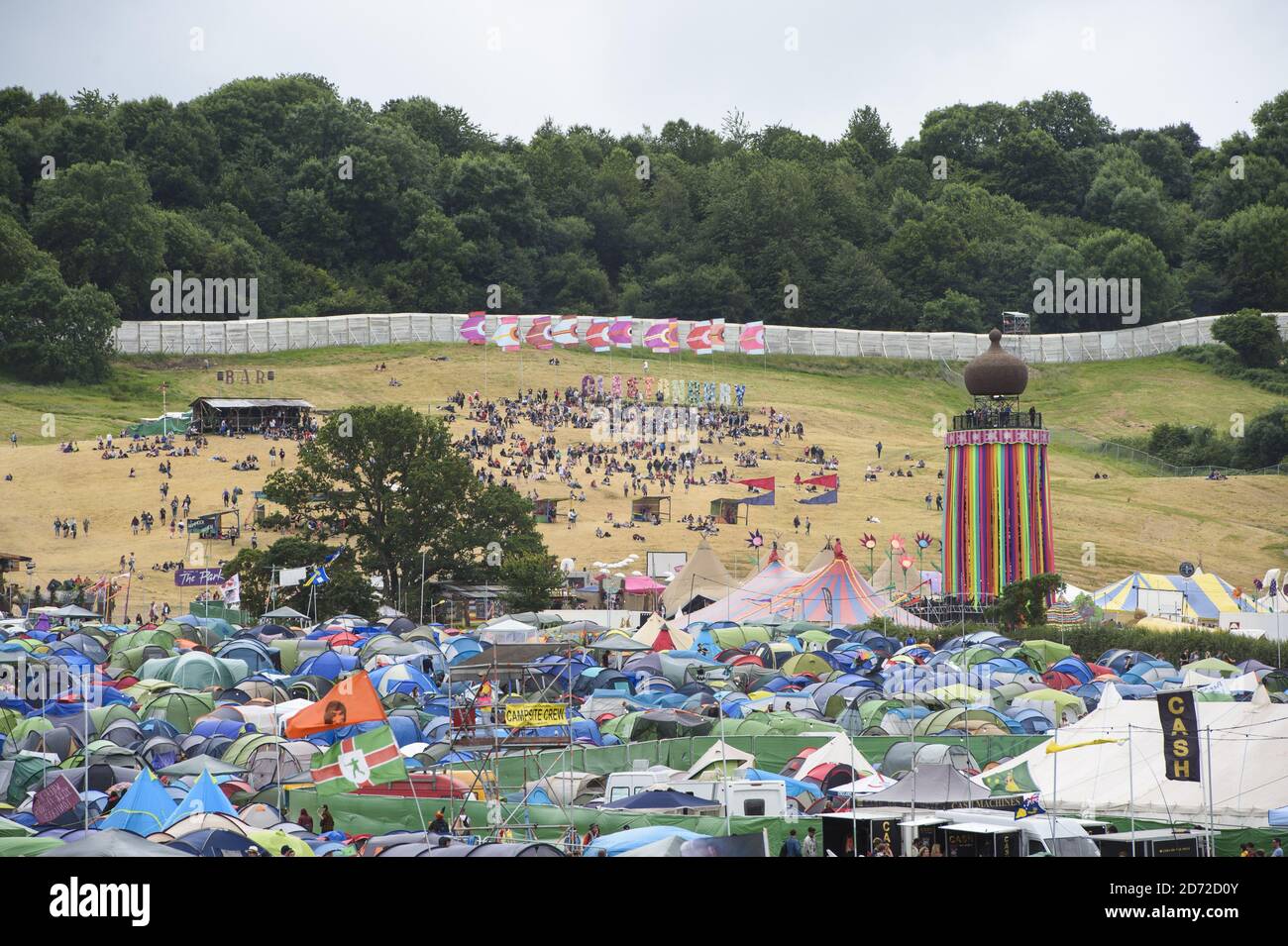 Atmosphère pendant le festival Glastonbury à la ferme de Worry à Pilton, Somerset. Date de la photo: Dimanche 25 juin 2017. Le crédit photo devrait se lire: Matt Crossick/ EMPICS Entertainment. Banque D'Images