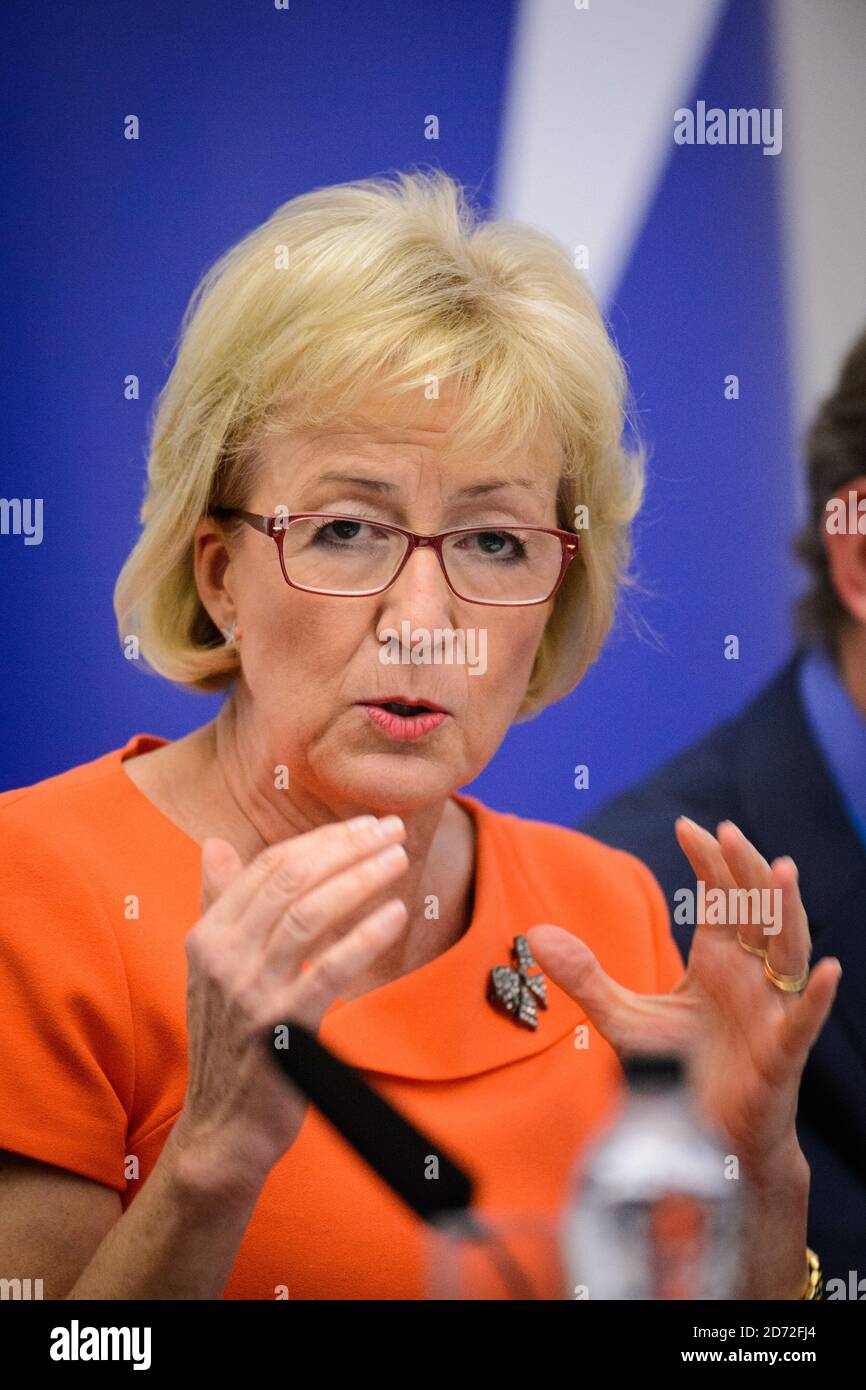 Andrea Leadsom, chef de la Chambre des communes, a photographié lors d'un événement en marge, Comment gérer le Brexit, organisé par le Centre pour la réforme européenne à la Conférence du Parti conservateur, au complexe de congrès de Manchester Central à Manchester. Date de la photo : 2 octobre 2017. Le crédit photo devrait se lire: Matt Crossick/ EMPICS Entertainment. Banque D'Images