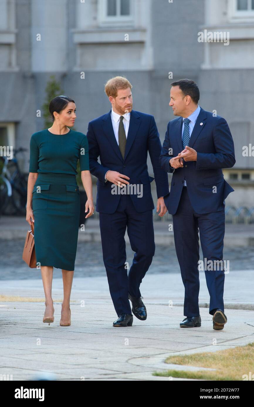 Le prince Harry et Meghan Markle, duc et duchesse de Sussex, rencontrent le Taoiseach, Leo Varadkar, dans les bâtiments gouvernementaux de Dublin, en Irlande. Date de la photo: Mercredi 10 juillet 2018. Le crédit photo devrait se lire: Matt Crossick/ EMPICS Entertainment. Banque D'Images