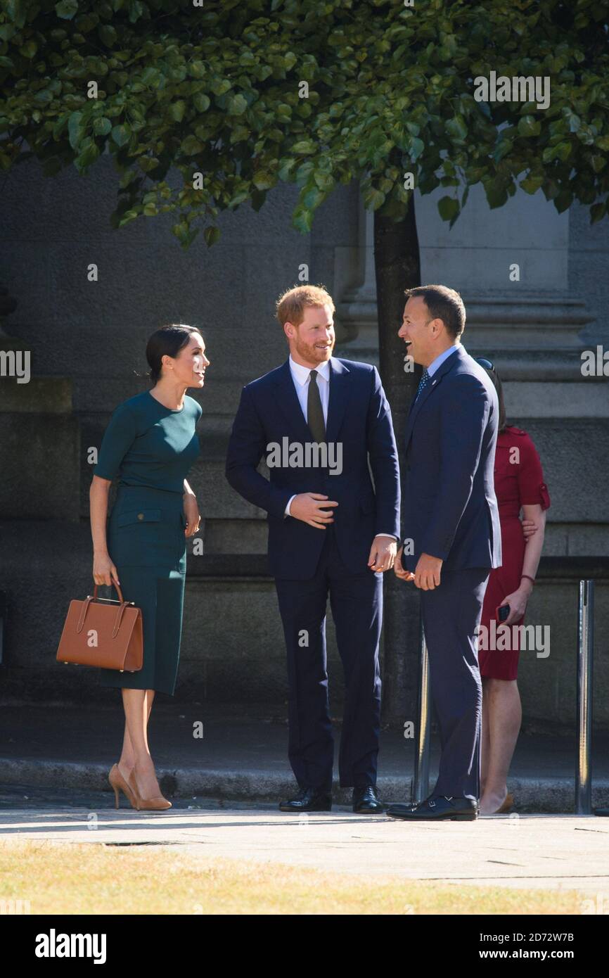 Le prince Harry et Meghan Markle, duc et duchesse de Sussex, rencontrent le Taoiseach, Leo Varadkar, dans les bâtiments gouvernementaux de Dublin, en Irlande. Date de la photo: Mercredi 10 juillet 2018. Le crédit photo devrait se lire: Matt Crossick/ EMPICS Entertainment. Banque D'Images