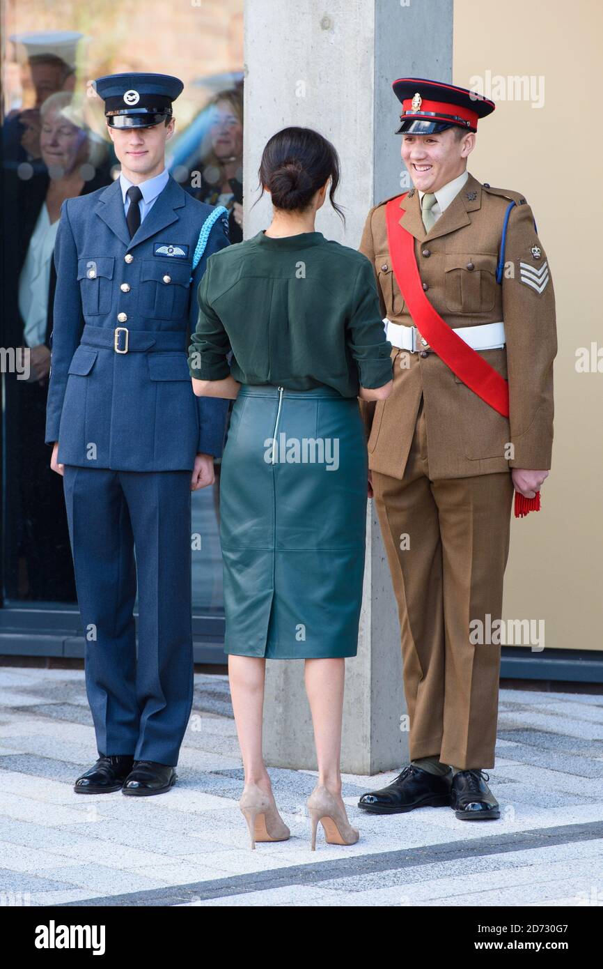 Le prince Harry et Meghan Markle, duc et duchesse de Sussex, arrivent à l'Université de Chichester, Bognor Regis, West Sussex, dans le cadre de leur première visite officielle conjointe à Sussex. Date de la photo: Mercredi 3 octobre 2018. Le crédit photo devrait se lire: Matt Crossick/ EMPICS. Banque D'Images