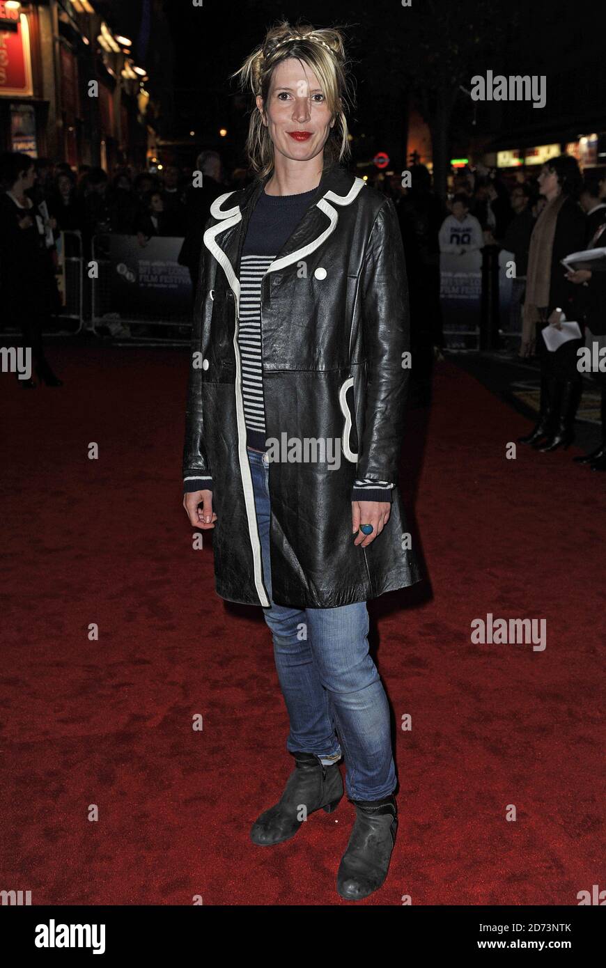 Julia Davis arrive pour la première de Bunny et Bull au cinéma vue de Leicester Square, Londres, dans le cadre du 53e Festival du film de Londres BFI. Banque D'Images