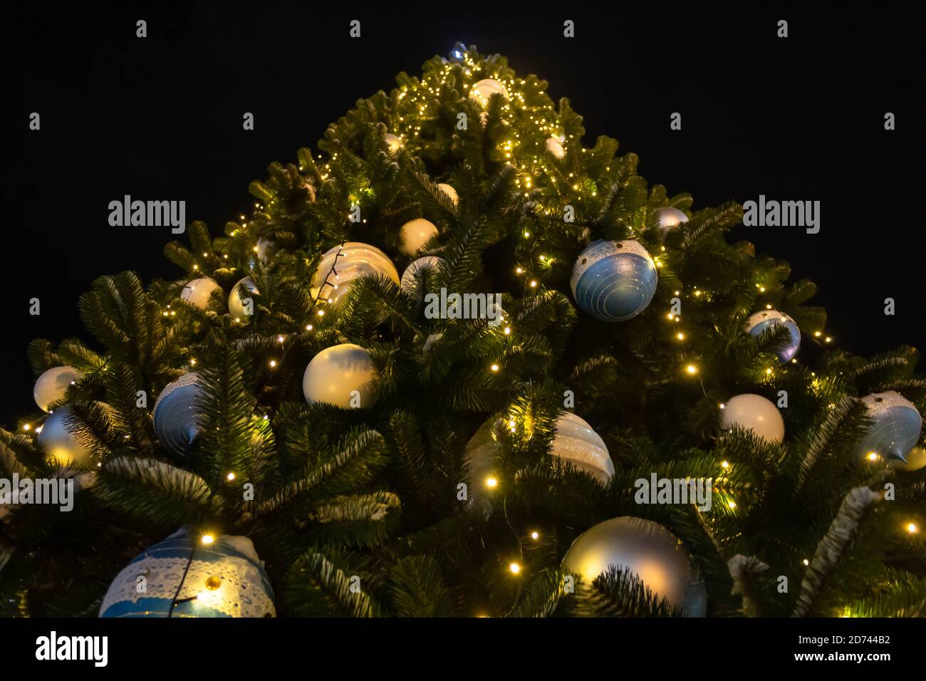 Grand arbre de Noël Banque D'Images