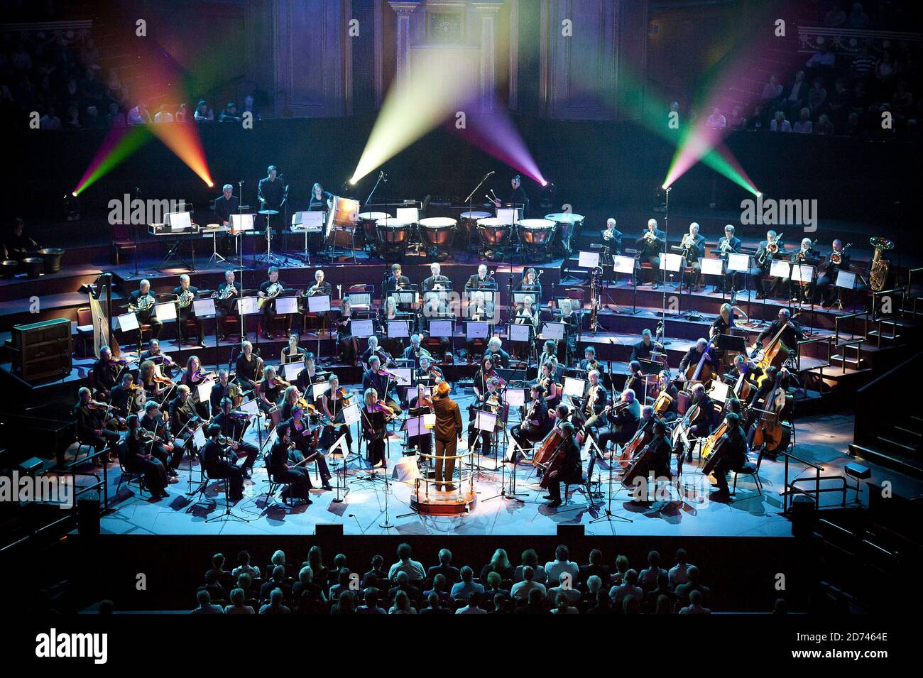 Le Royal Liverpool Philharmonic Orchestra, dirigé par Vasily Petrenko, se joue au Classic FM Live, au Royal Albert Hall dans le centre de Londres. Banque D'Images