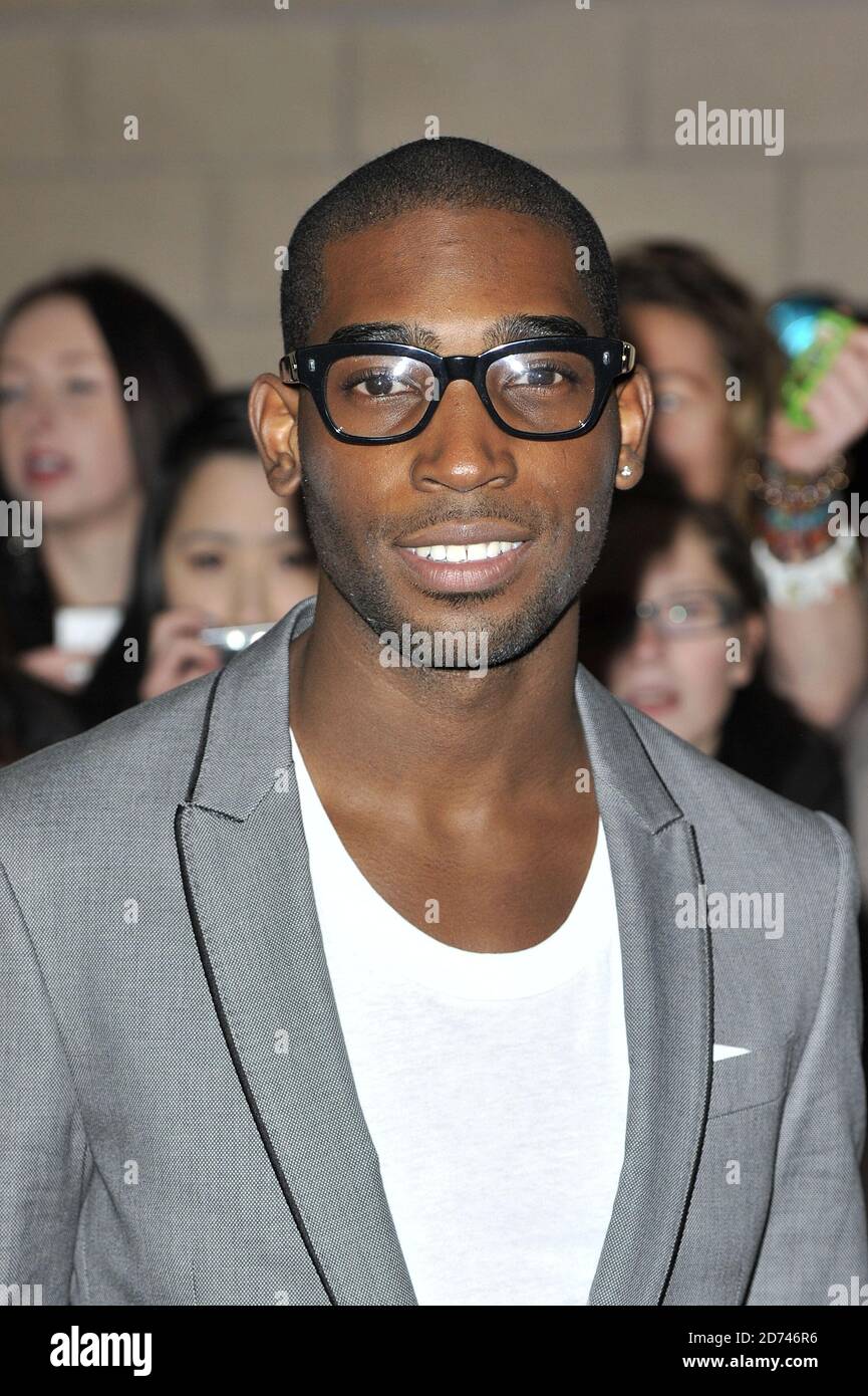 Tinée Tempah arrive aux MOBO Awards, à l'Echo Arena de Liverpool. Banque D'Images