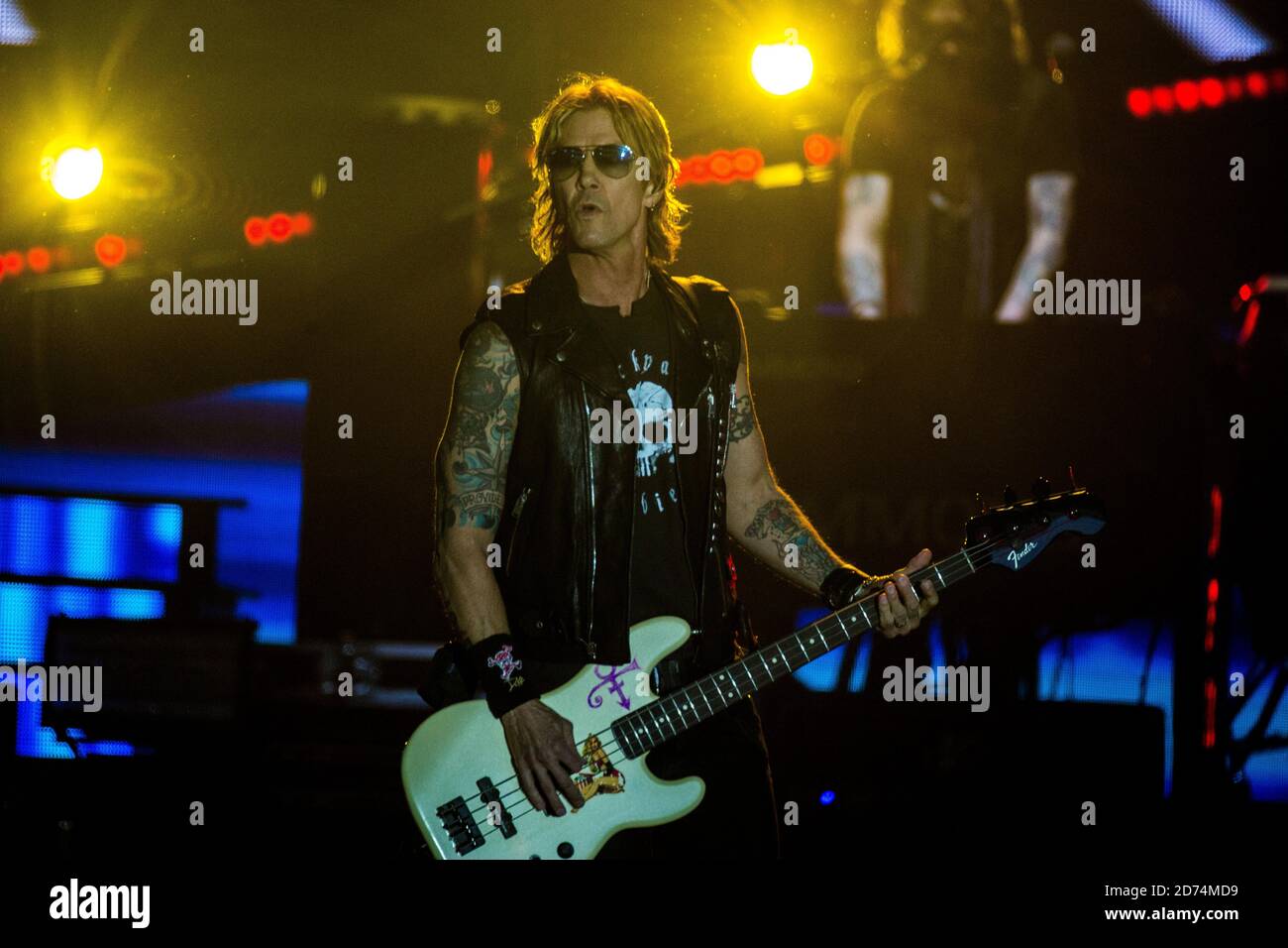 Copenhague, Danemark. 27 juin 2017. Le groupe de rock américain Guns N' Roses donne un concert à Telia Parken à Copenhague. Ici le bassiste Duff McKagan est vu en direct sur scène. (Crédit photo: Gonzales photo - Lasse Lagoni). Banque D'Images